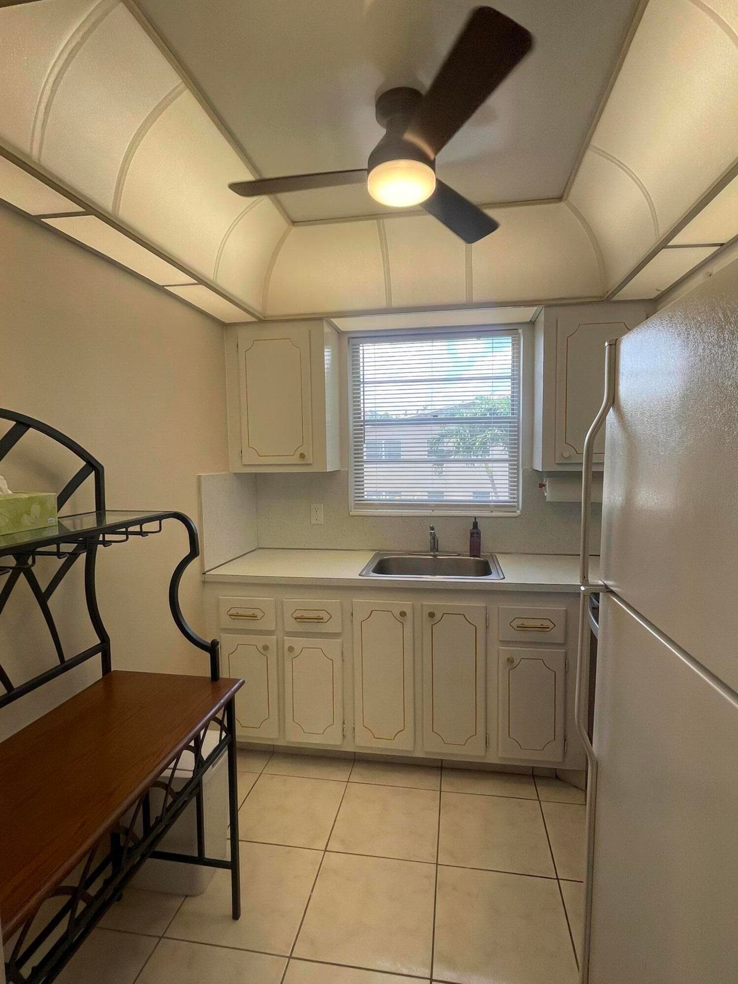 188 Cambridge H West Palm Beach FL 33417 — thumbnail 17 of 33