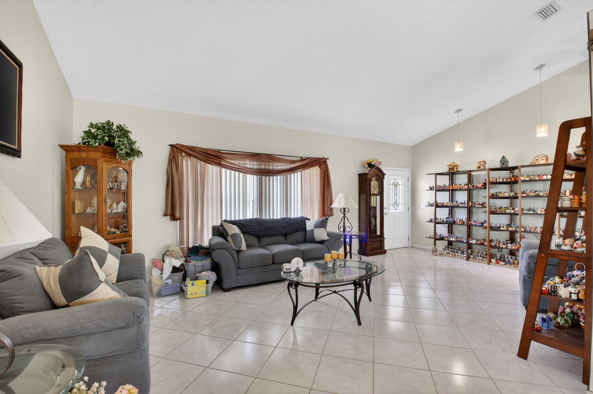8344 Blue Cypress Lake Worth FL 33467 — thumbnail 5 of 27