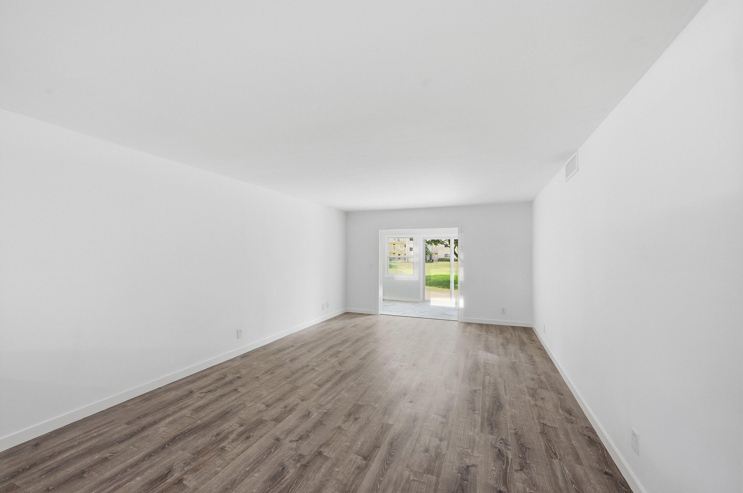 330 26th #112 Boynton Beach FL 33435 — thumbnail 11 of 38
