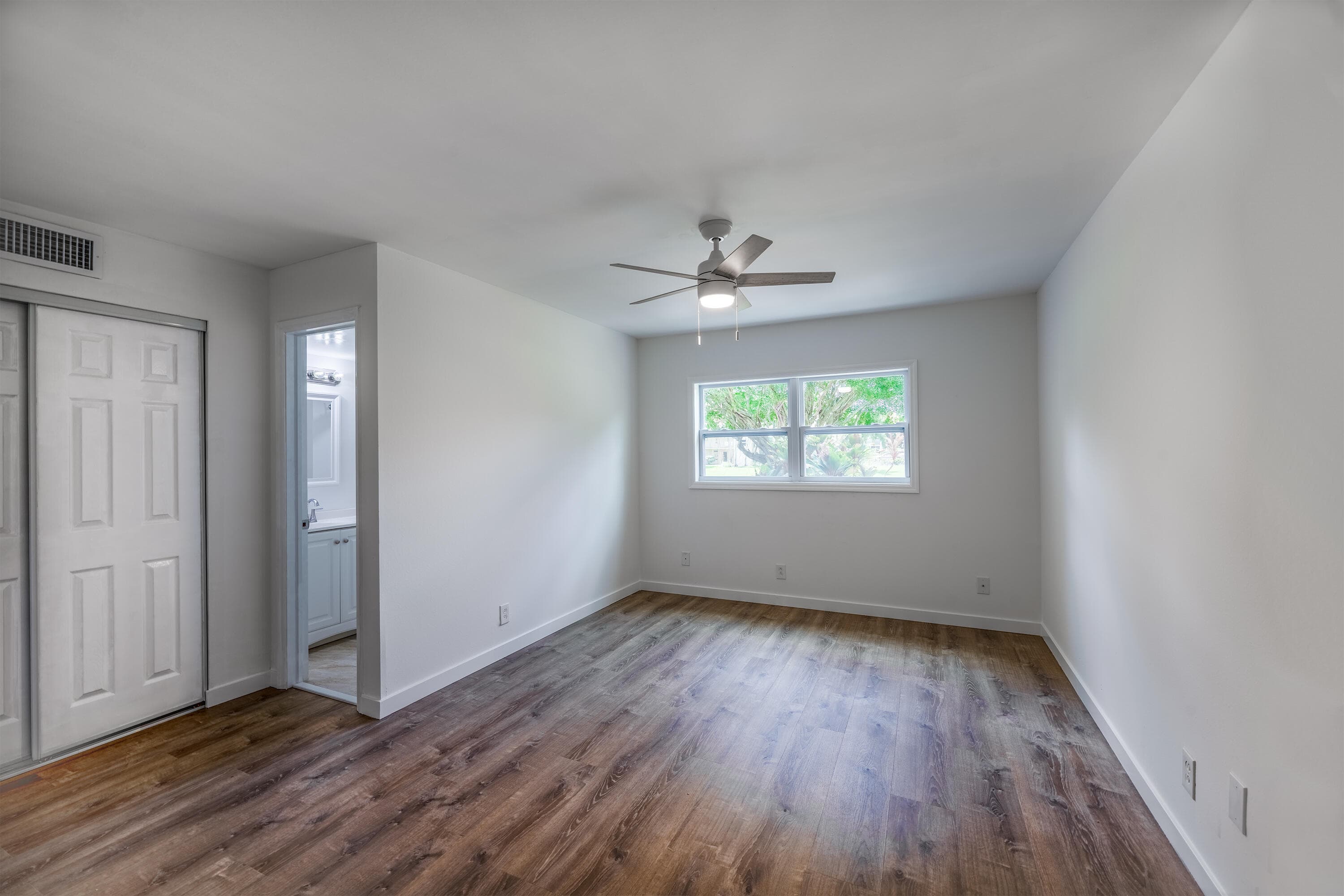 330 26th #112 Boynton Beach FL 33435 — thumbnail 19 of 38