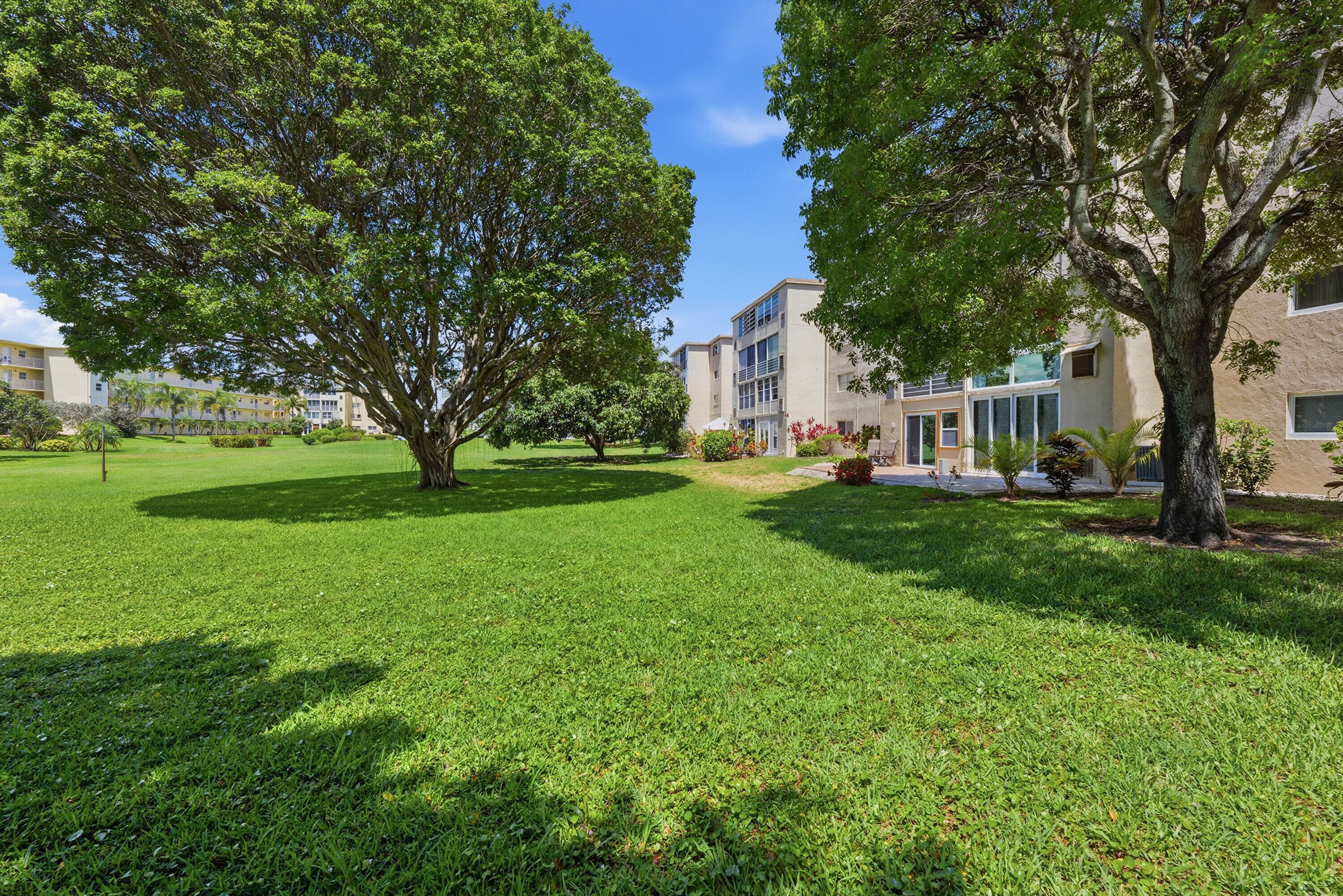 330 26th #112 Boynton Beach FL 33435 — thumbnail 31 of 38
