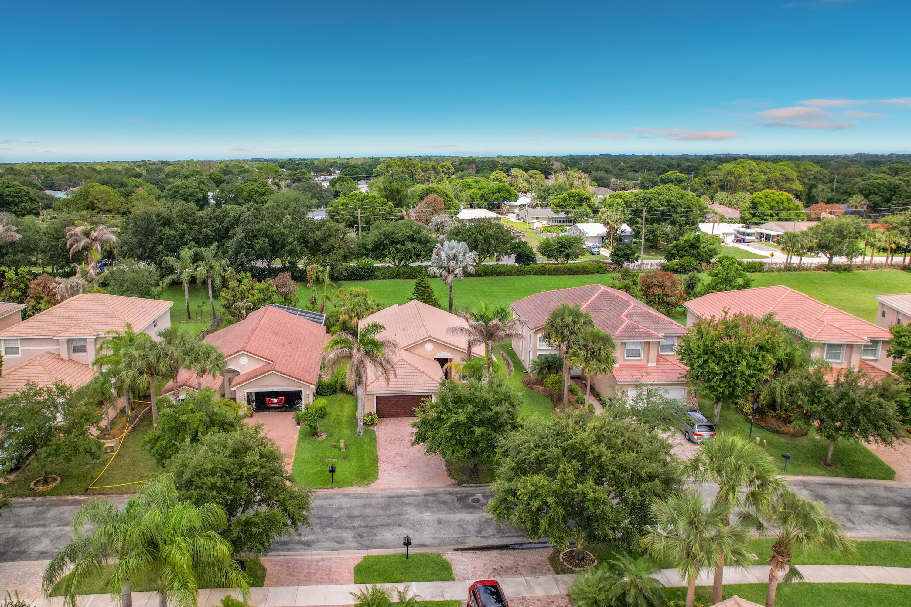 2045 Grey Falcon Vero Beach FL 32962 — thumbnail 6 of 52