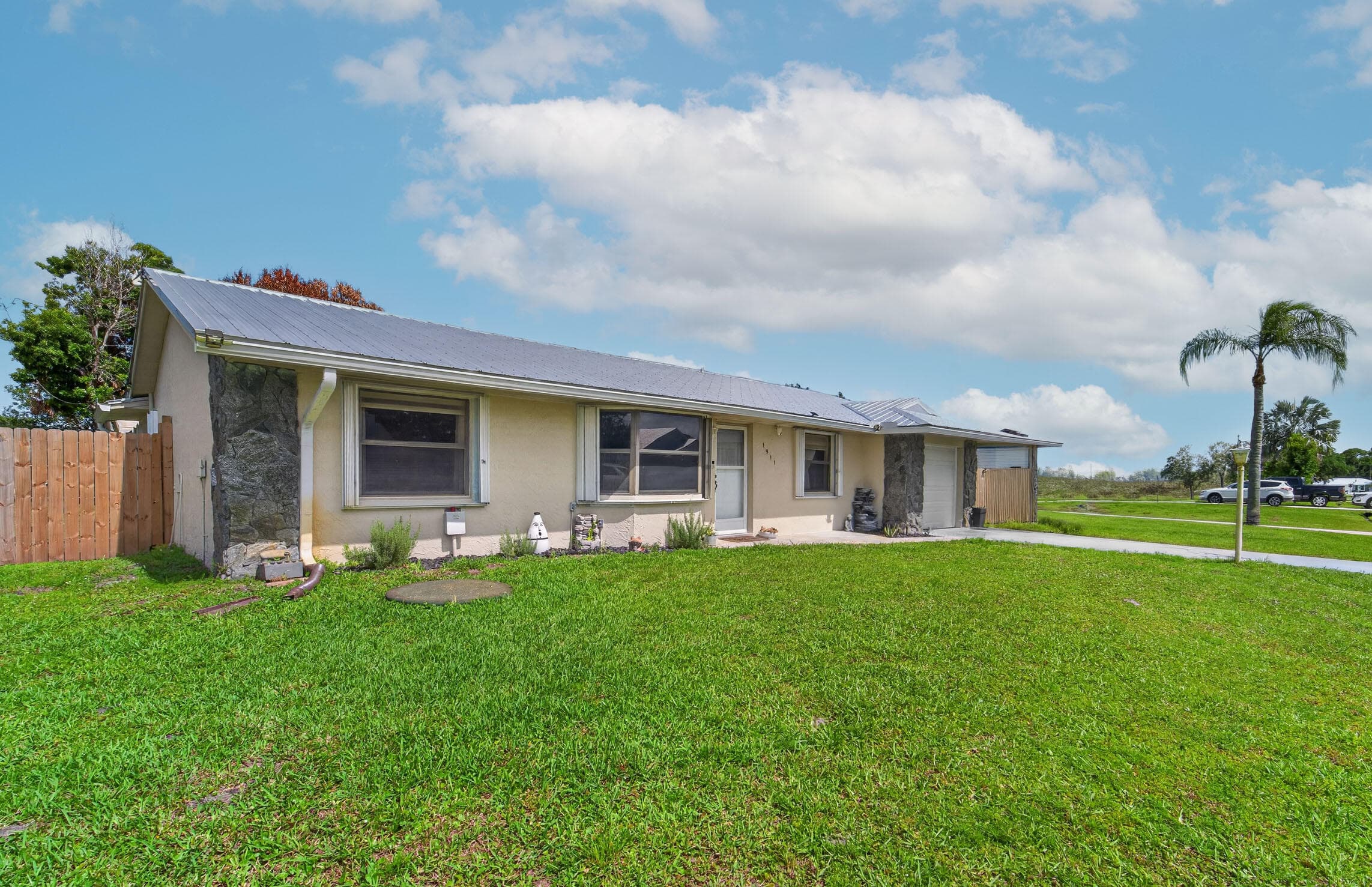 1911 Dock Port St. Lucie FL 34952 — thumbnail 7 of 39