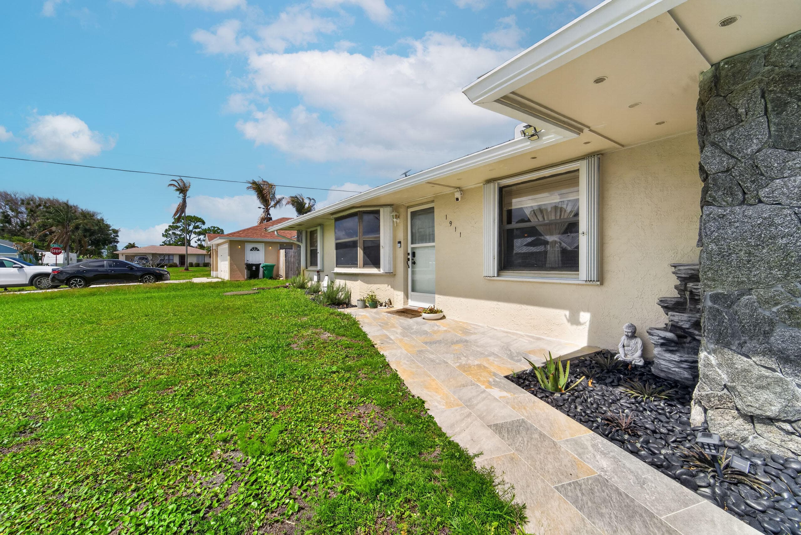 1911 Dock Port St. Lucie FL 34952 — thumbnail 10 of 39