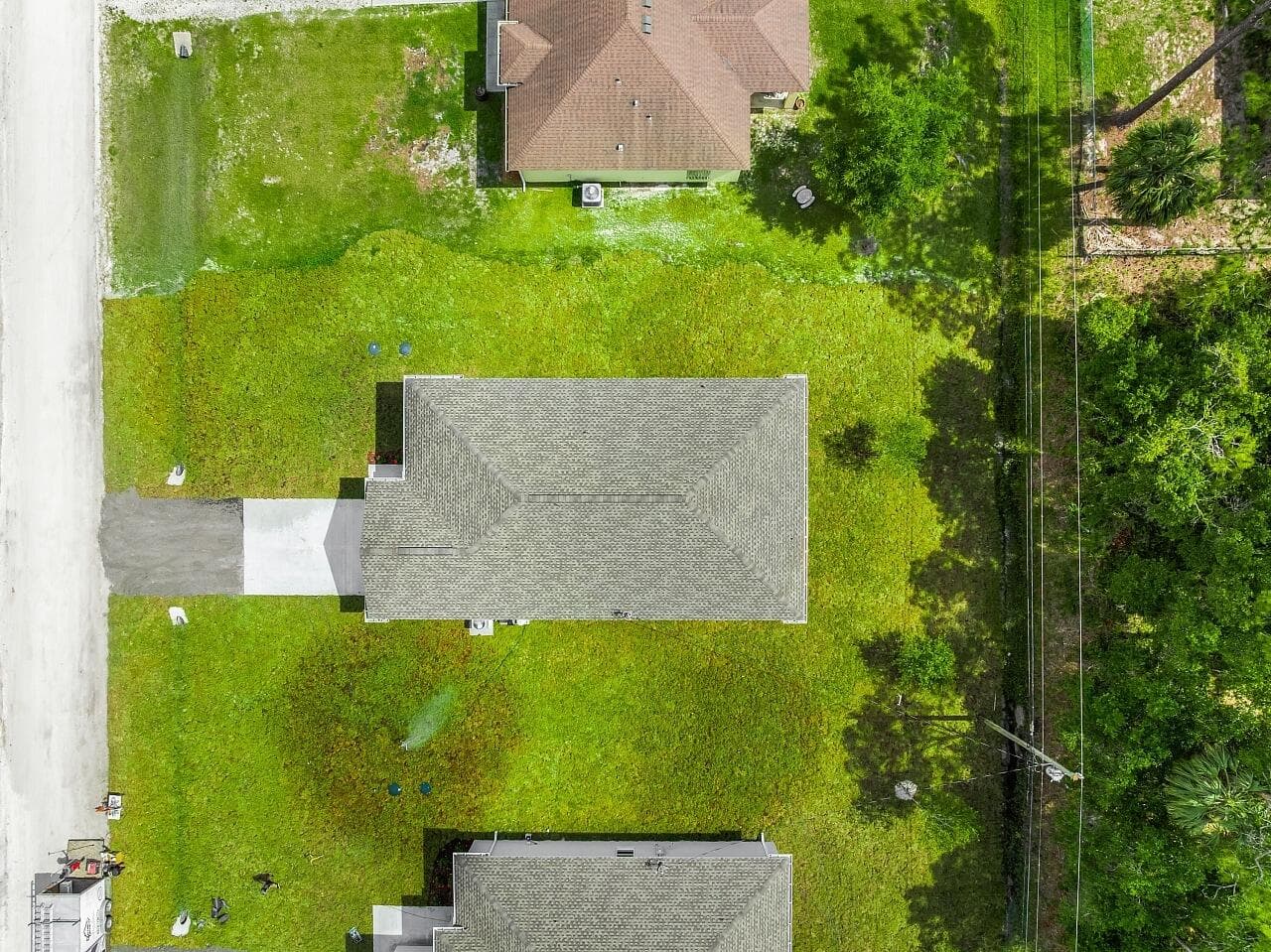 8236 104th Vero Beach FL 32967 — thumbnail 37 of 47