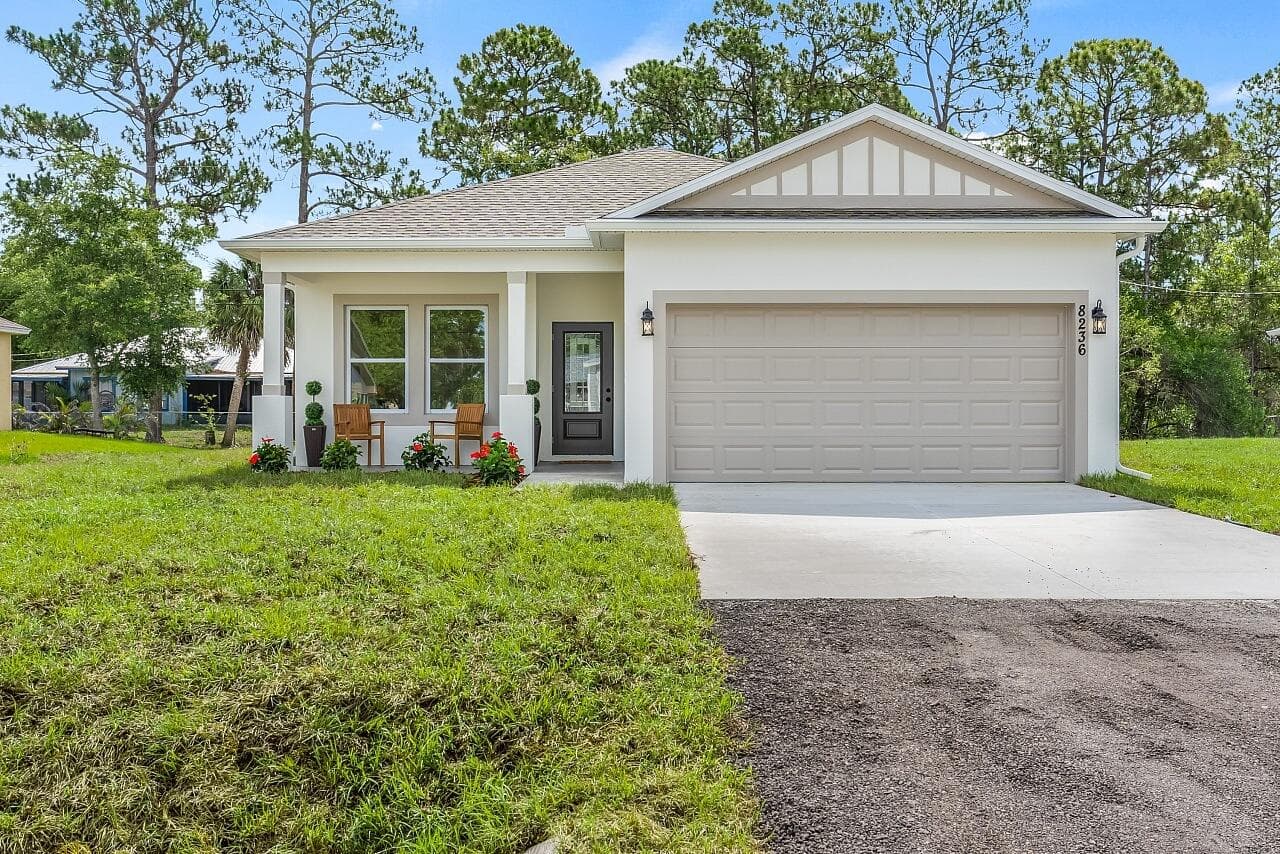 8236 104th Vero Beach FL 32967 — photo 1