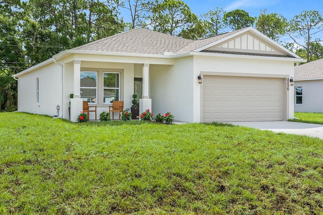 8236 104th Vero Beach FL 32967 — thumbnail 3 of 47