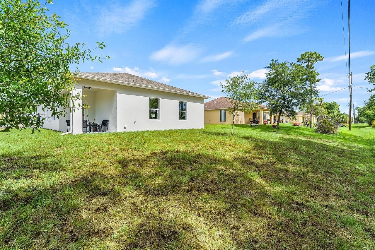 8236 104th Vero Beach FL 32967 — thumbnail 46 of 47