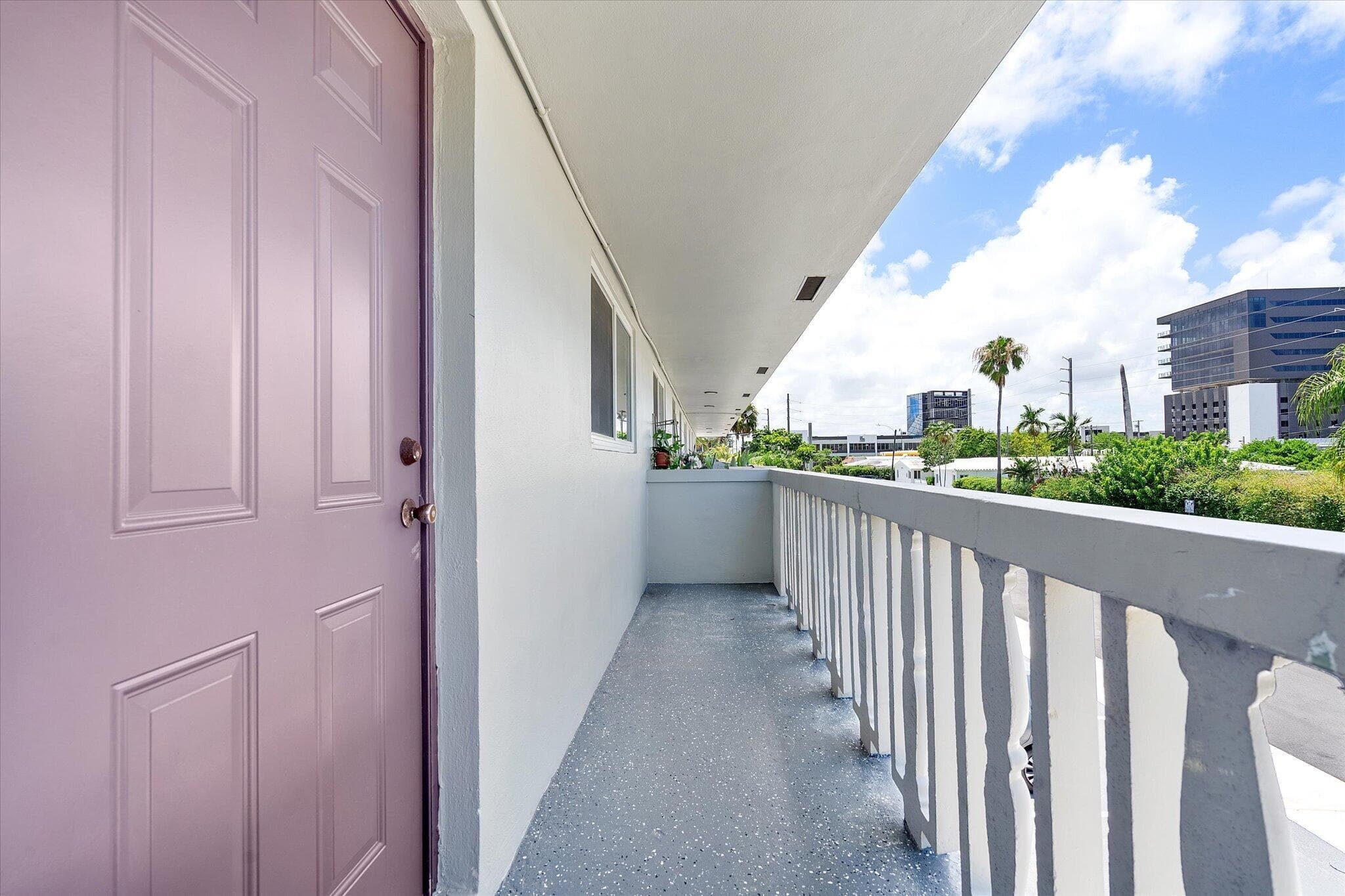 720 7th #9 Hallandale Beach FL 33009 — thumbnail 10 of 33
