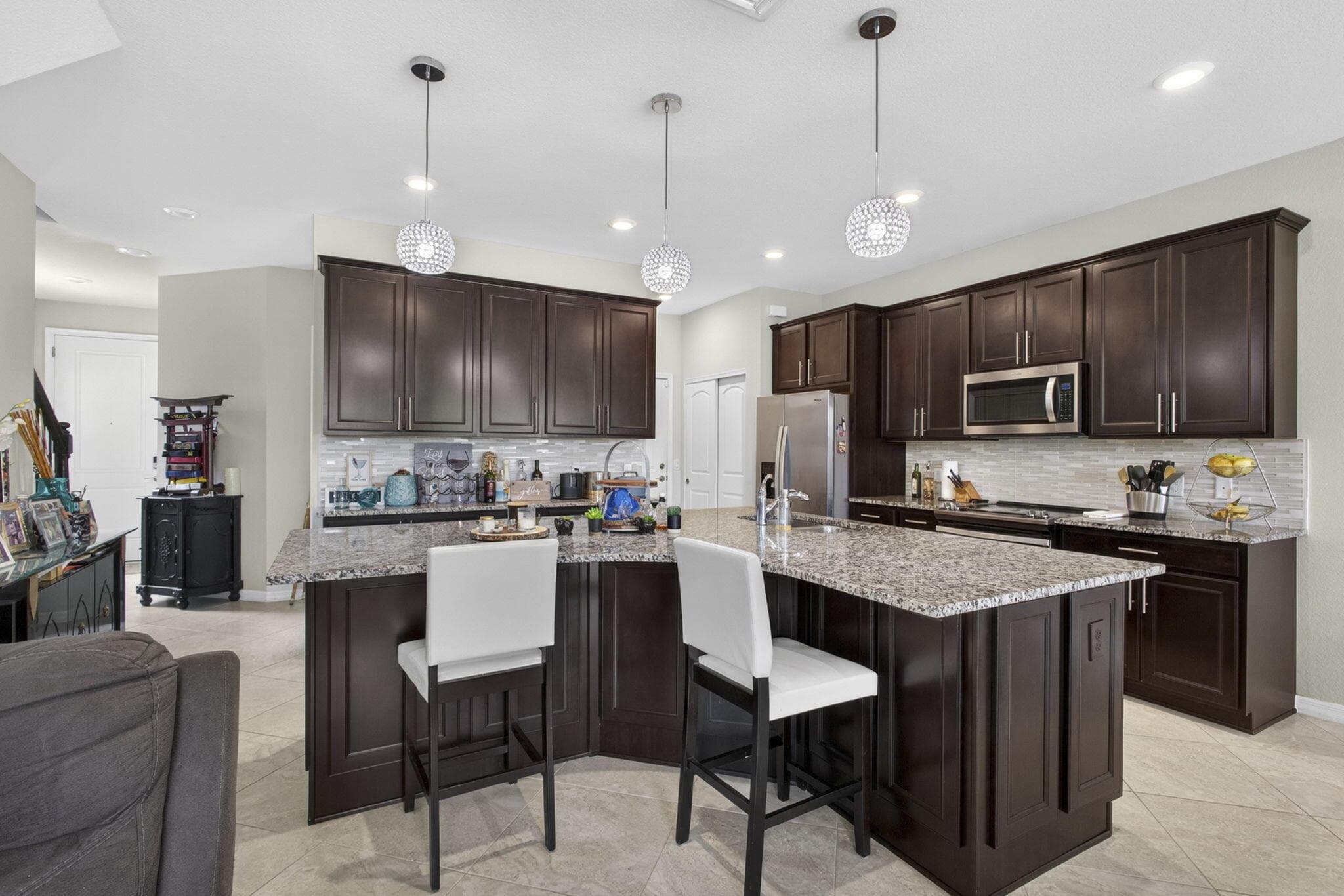 8347 Cadre Noir Lake Worth FL 33467 — thumbnail 10 of 40