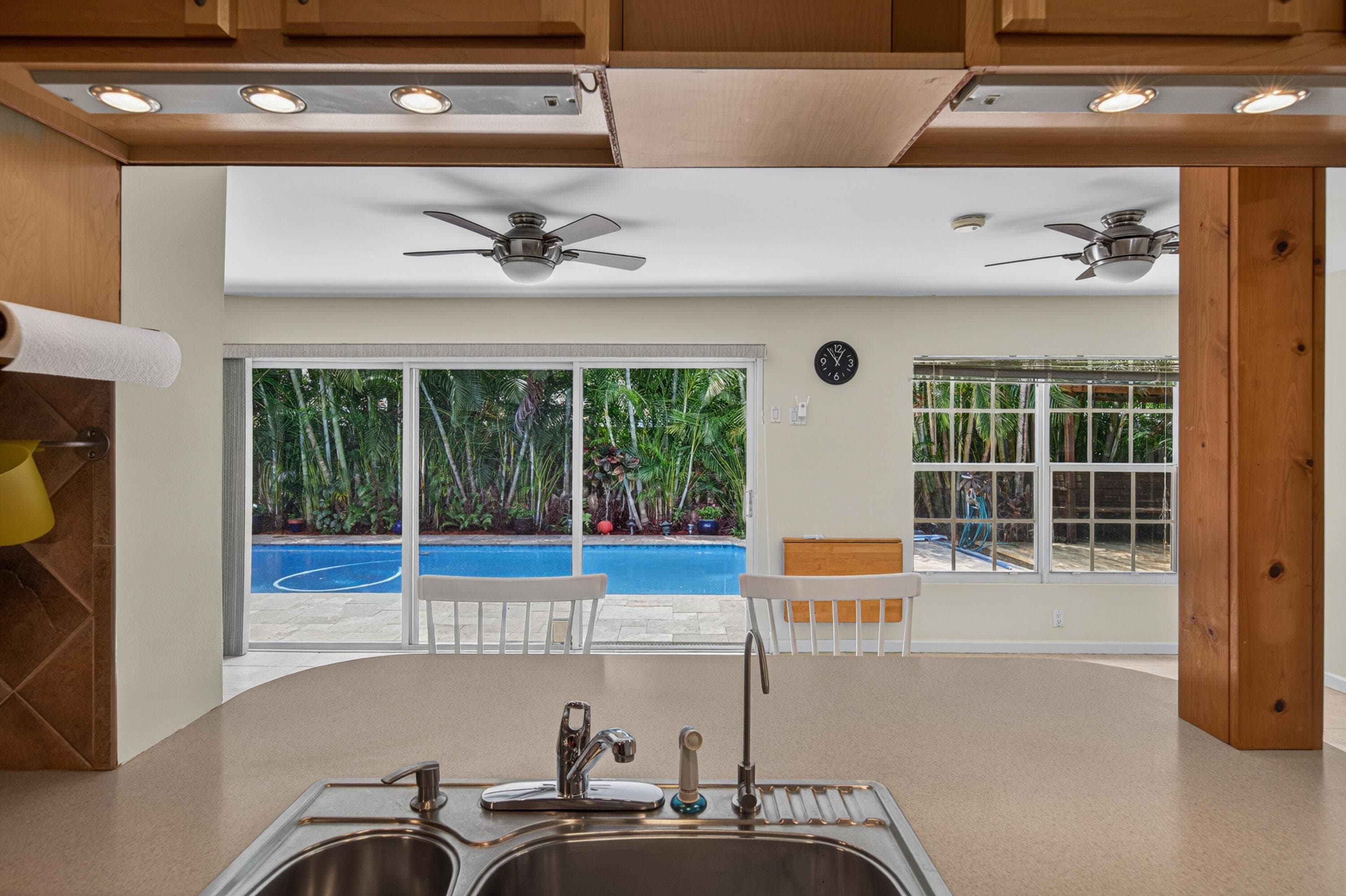 1540 40th Oakland Park FL 33334 — thumbnail 12 of 50