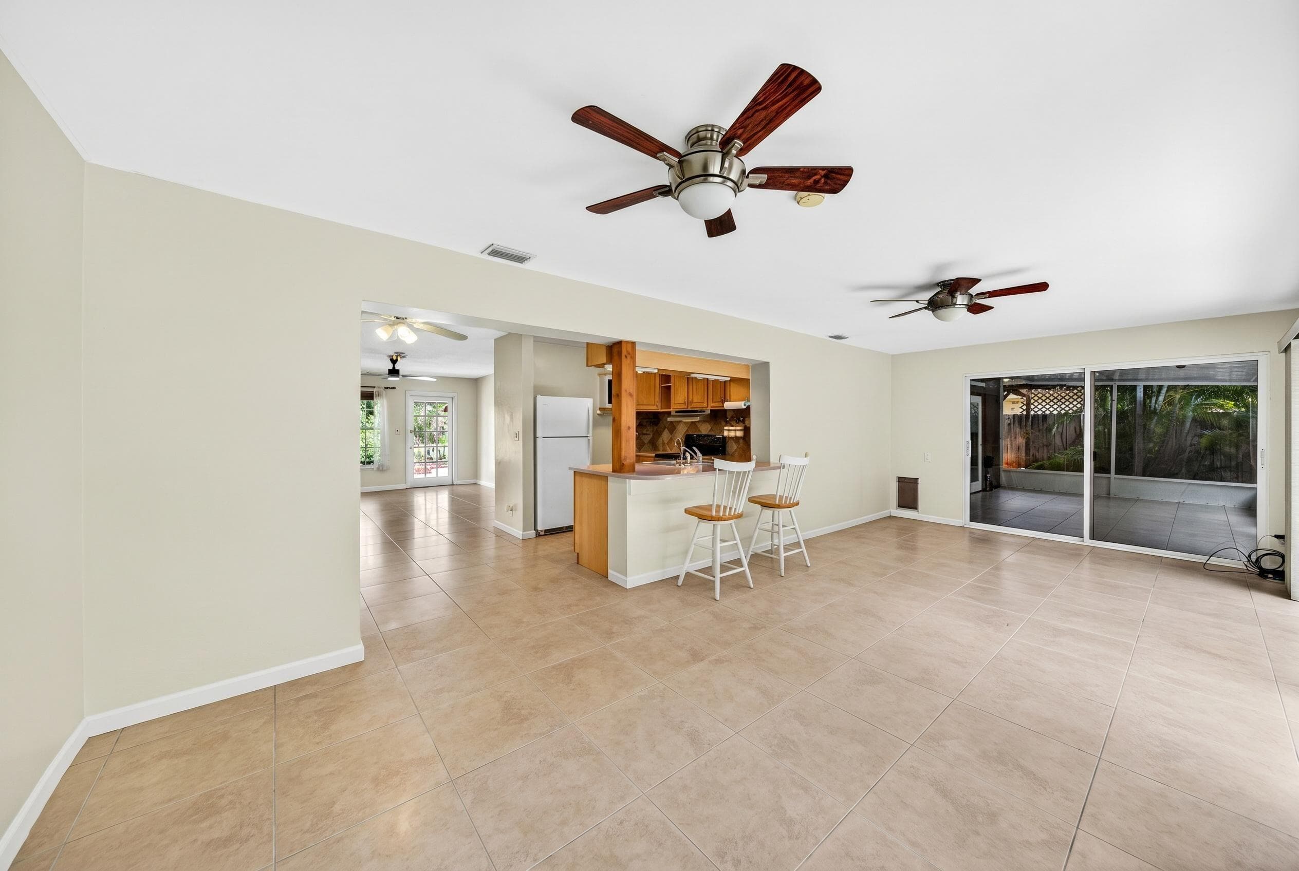1540 40th Oakland Park FL 33334 — thumbnail 16 of 50