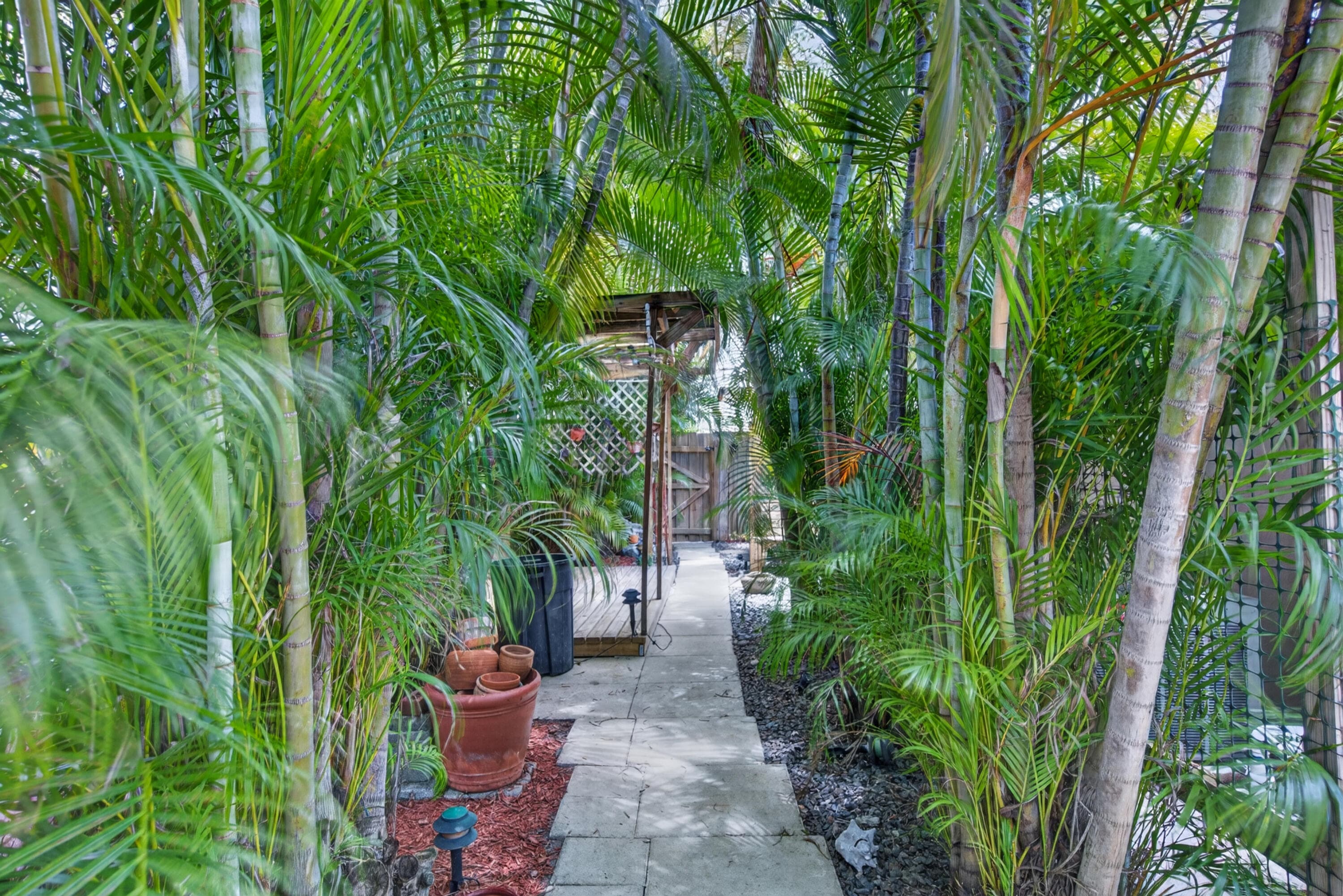 1540 40th Oakland Park FL 33334 — thumbnail 40 of 50