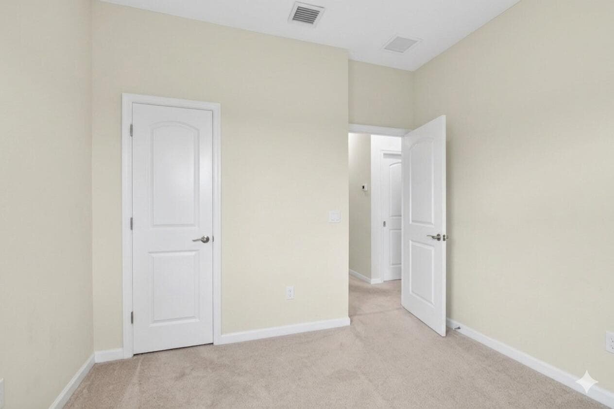 8347 Cadre Noir Lake Worth FL 33467 — thumbnail 21 of 40