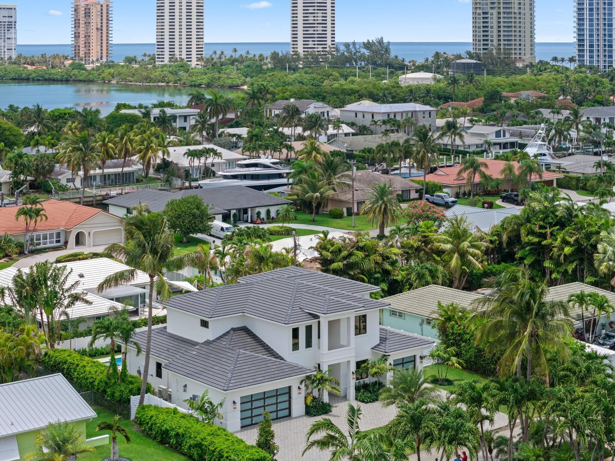 1160 Emerald Riviera Beach FL 33404 — thumbnail 81 of 87