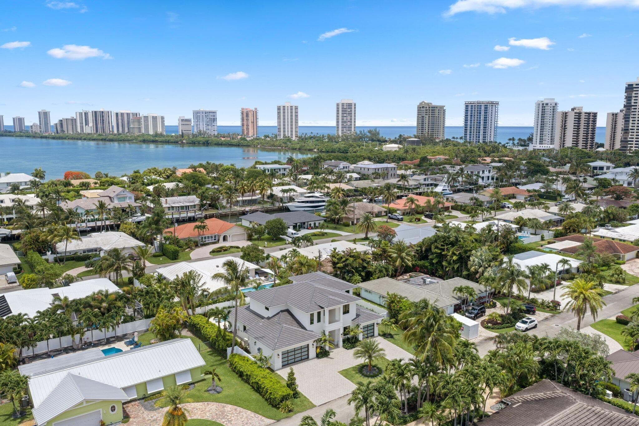 1160 Emerald Riviera Beach FL 33404 — thumbnail 82 of 87