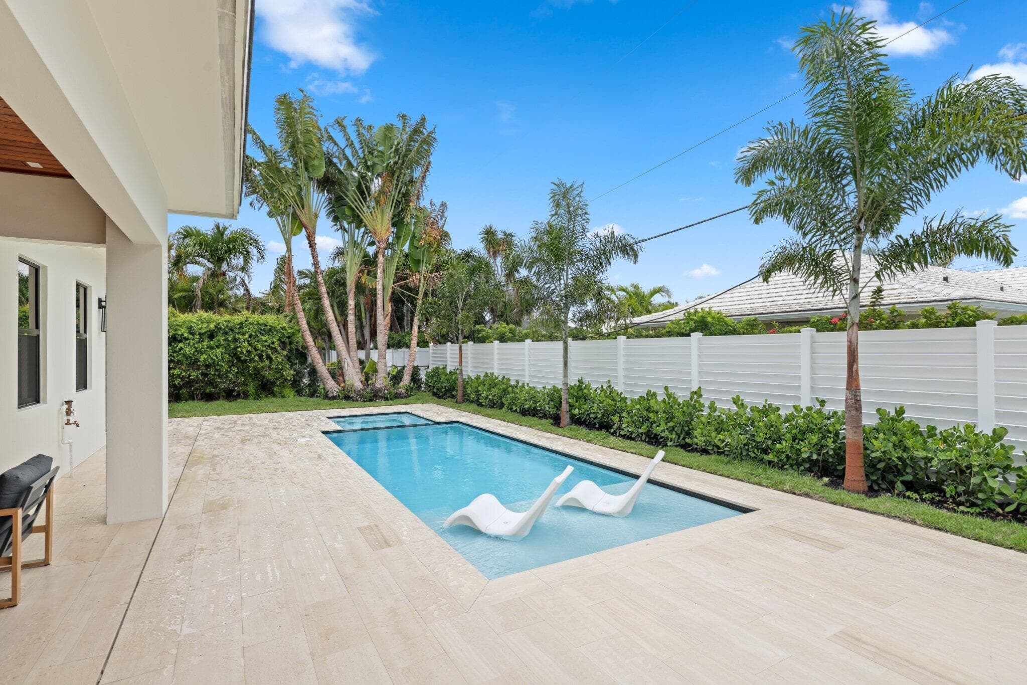 1160 Emerald Riviera Beach FL 33404 — thumbnail 73 of 87