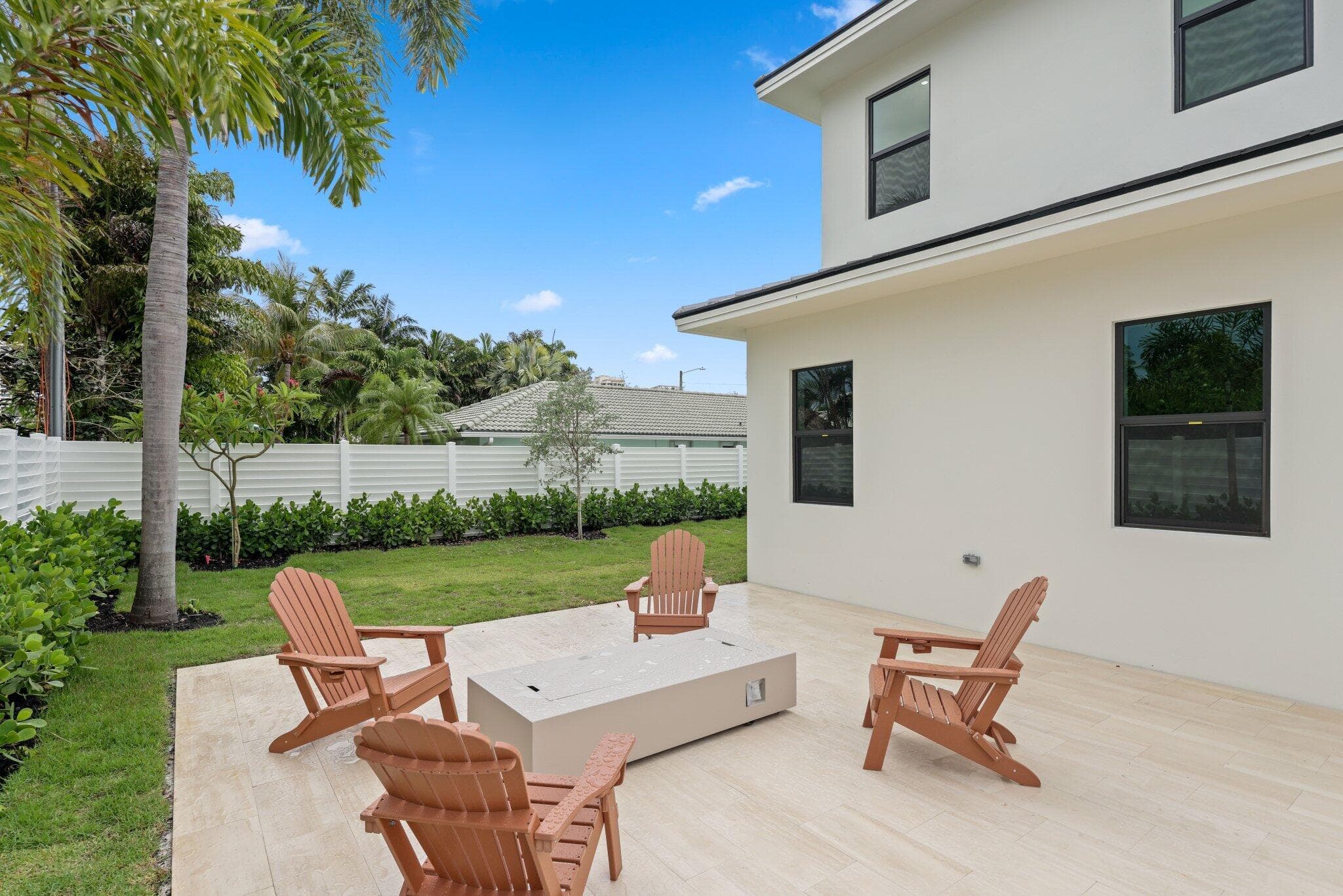 1160 Emerald Riviera Beach FL 33404 — thumbnail 14 of 87