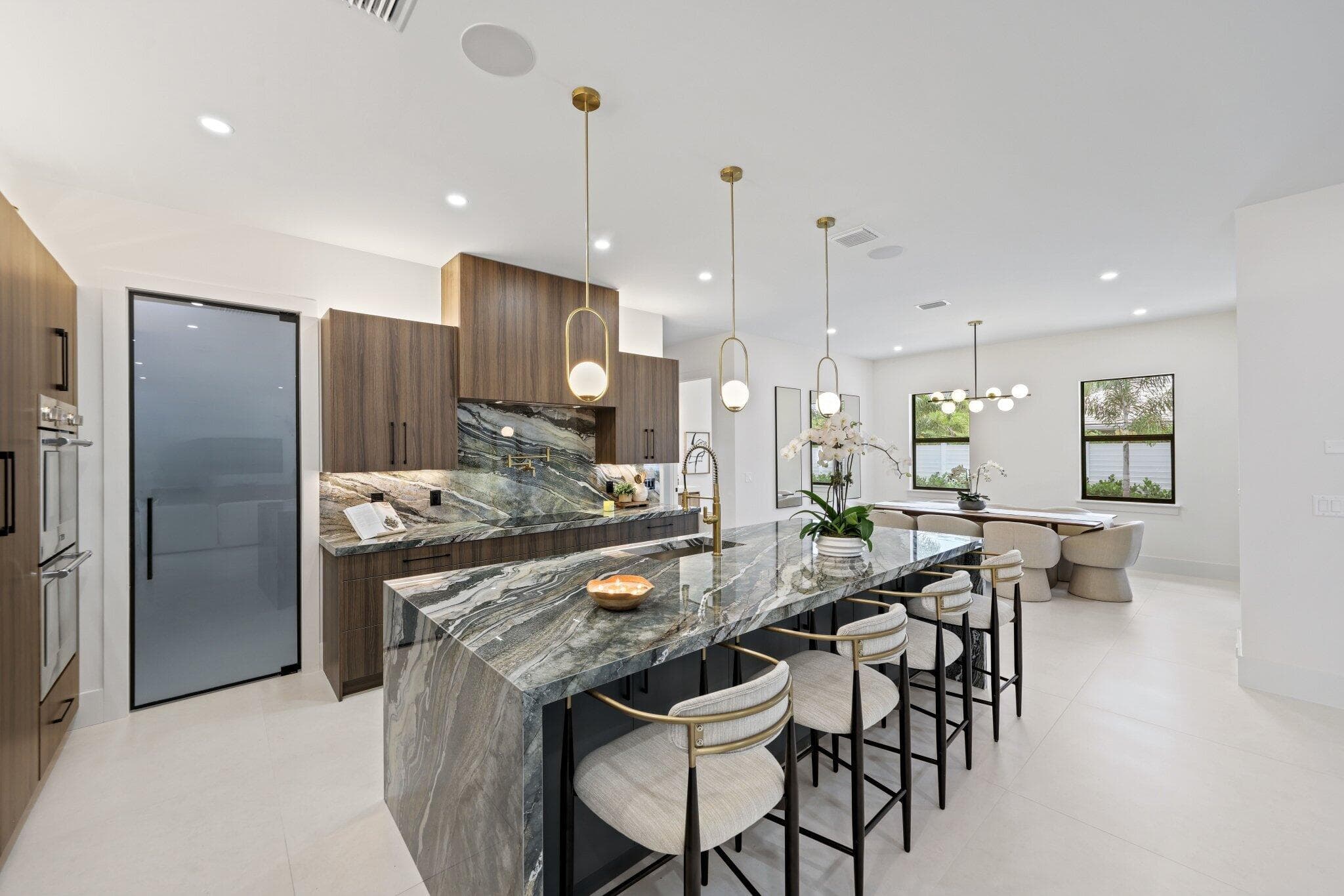 1160 Emerald Riviera Beach FL 33404 — thumbnail 34 of 87