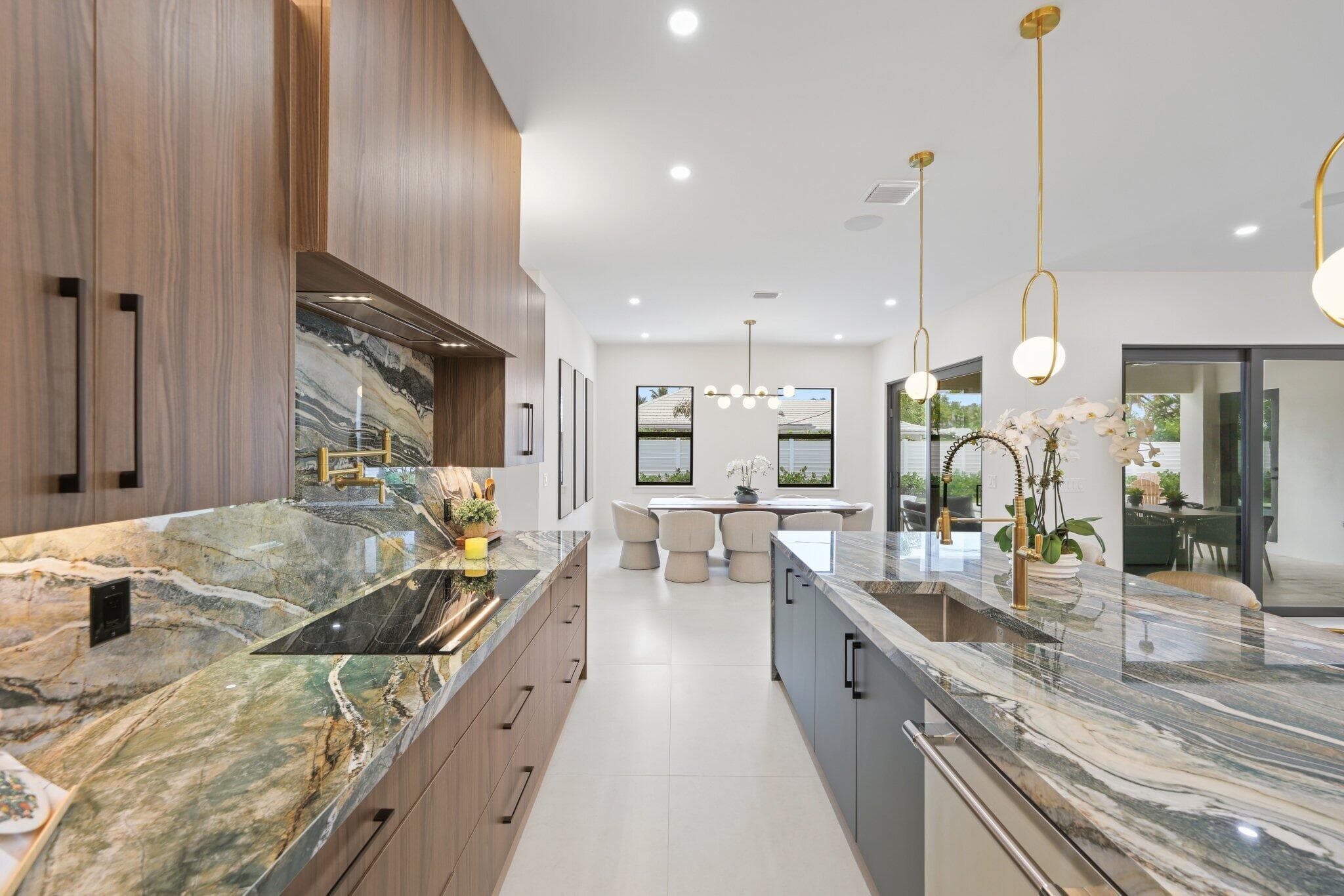 1160 Emerald Riviera Beach FL 33404 — thumbnail 33 of 87