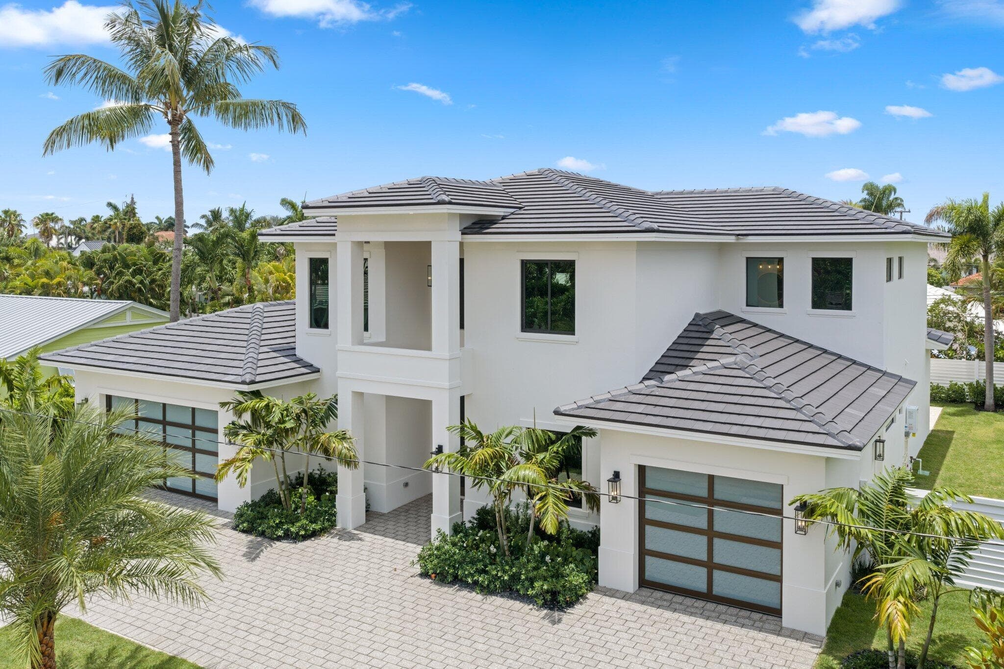 1160 Emerald Riviera Beach FL 33404 — thumbnail 9 of 87