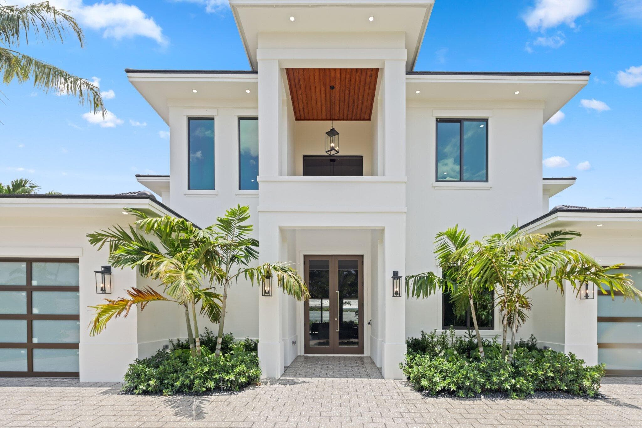 1160 Emerald Riviera Beach FL 33404 — photo 1