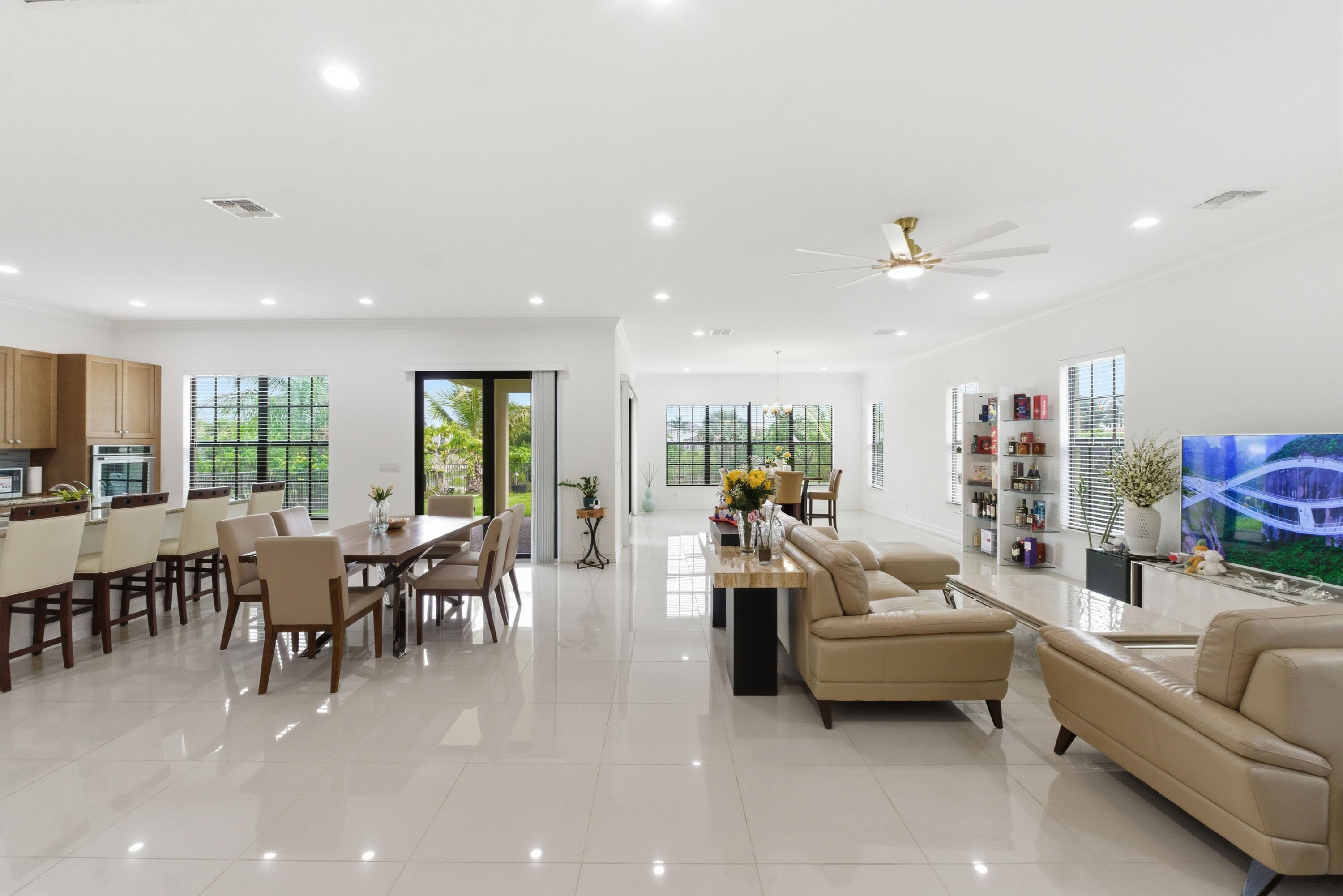11425 Watercrest Parkland FL 33076 — thumbnail 15 of 44