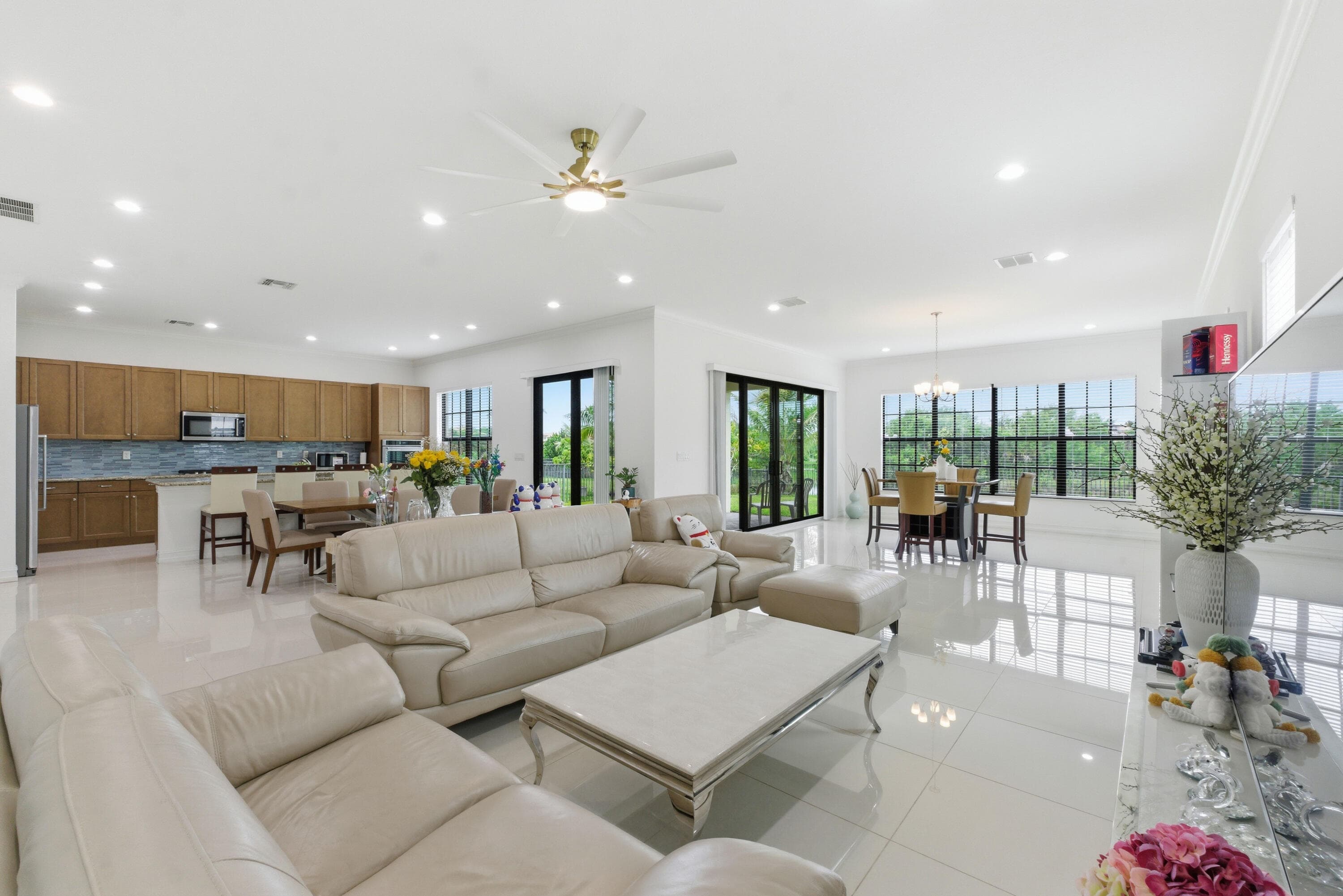 11425 Watercrest Parkland FL 33076 — thumbnail 20 of 44
