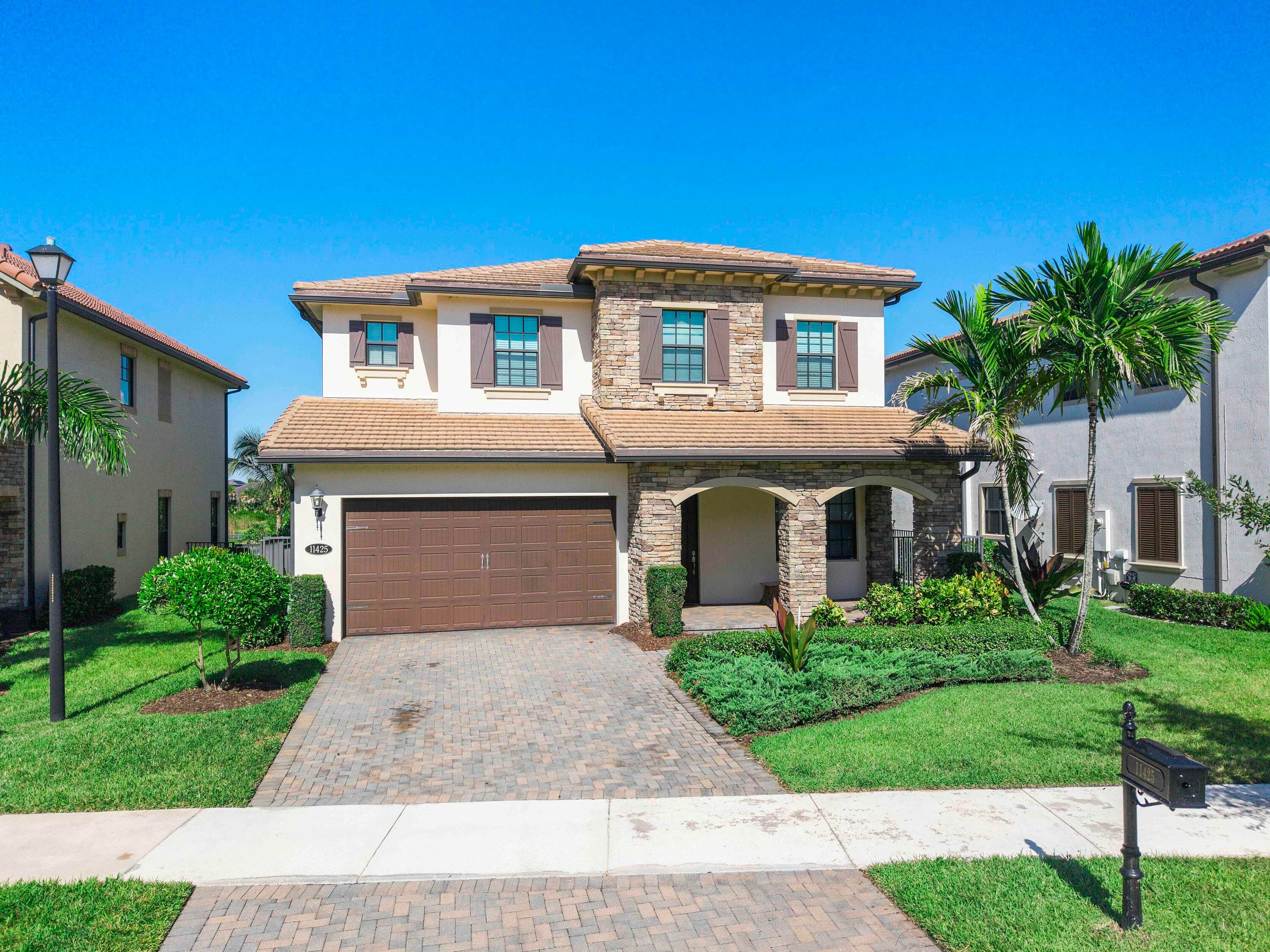 11425 Watercrest Parkland FL 33076 — photo 1