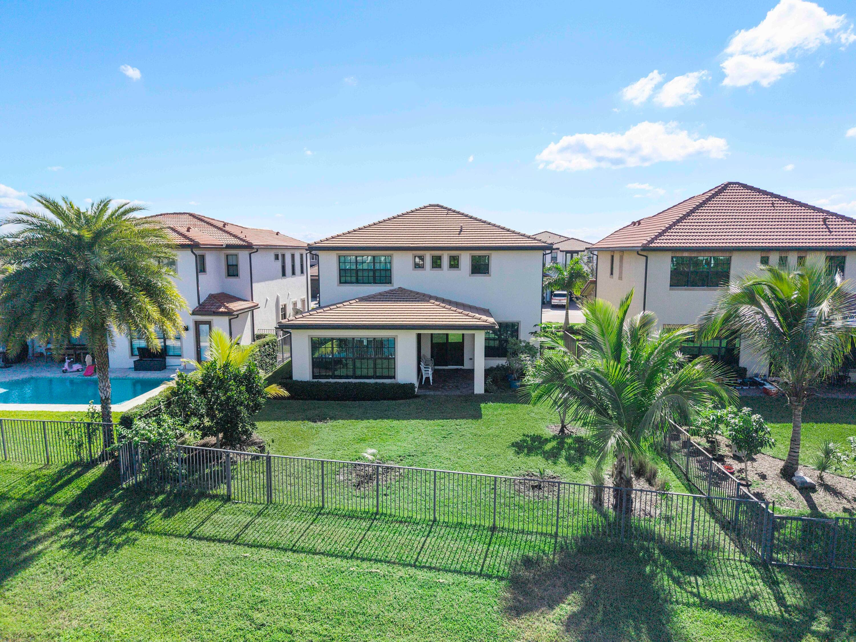 11425 Watercrest Parkland FL 33076 — thumbnail 13 of 44