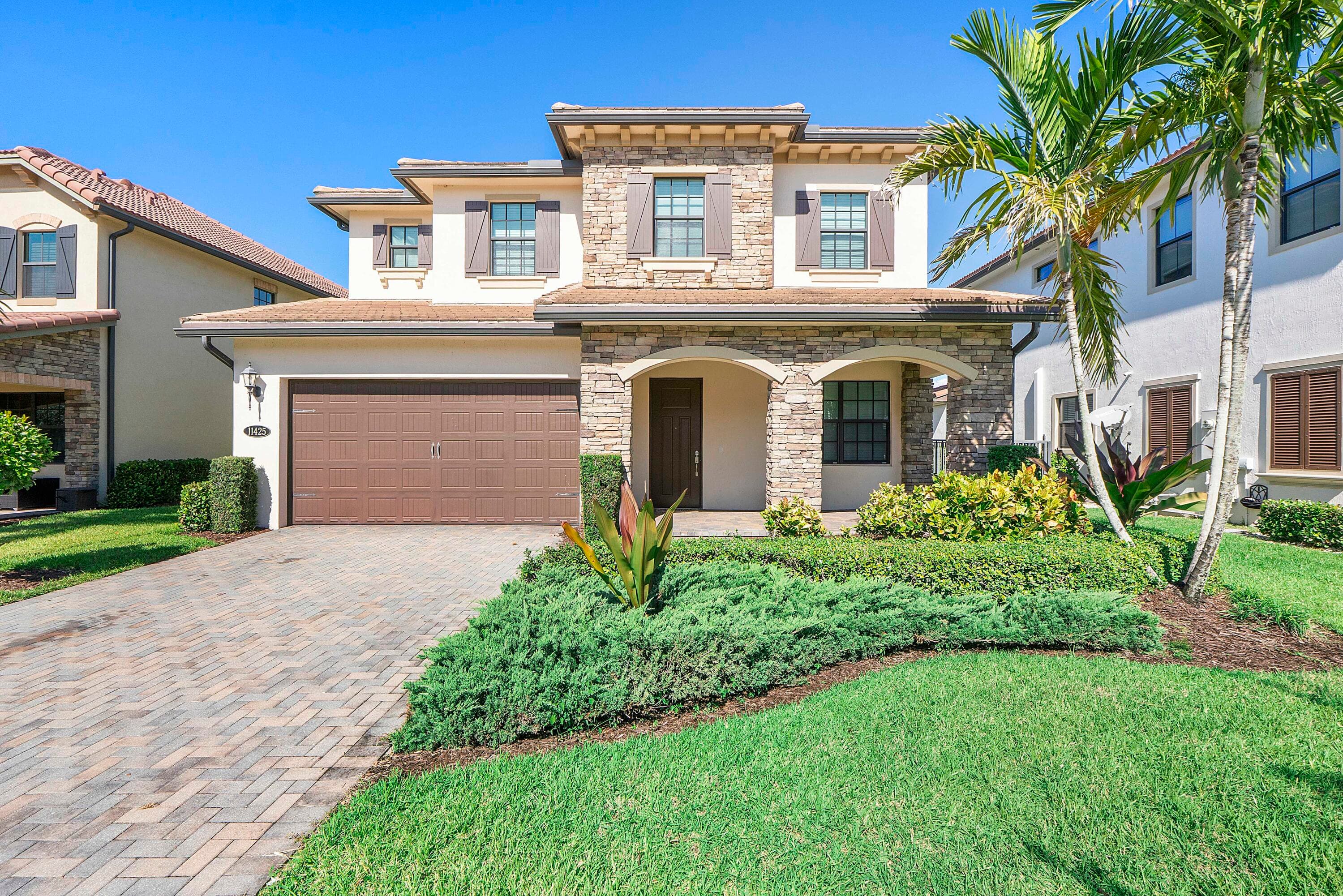 11425 Watercrest Parkland FL 33076 — thumbnail 7 of 44