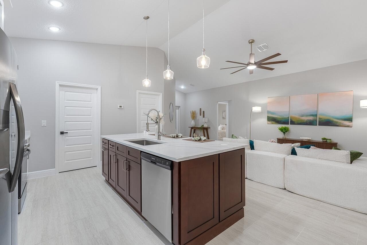 8226 104th Vero Beach FL 32967 — thumbnail 18 of 44