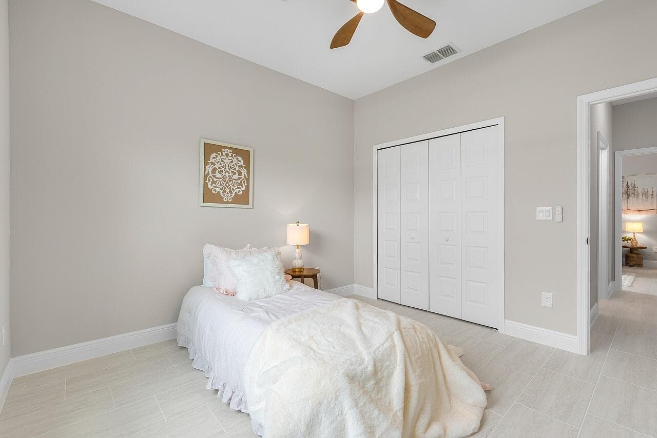 8226 104th Vero Beach FL 32967 — thumbnail 29 of 44