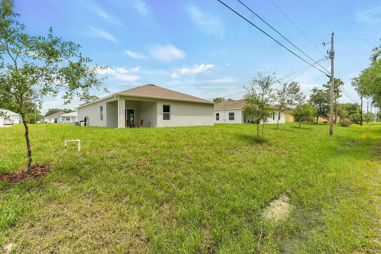 8226 104th Vero Beach FL 32967 — thumbnail 34 of 44