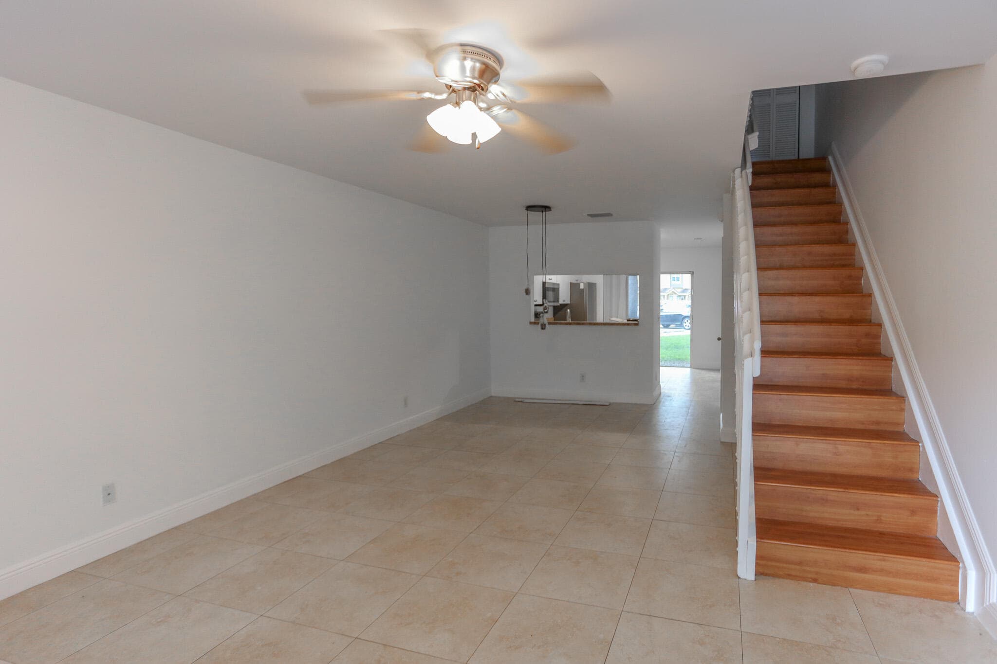4149 67th Te #4149 Lauderhill FL 33319 — thumbnail 6 of 17