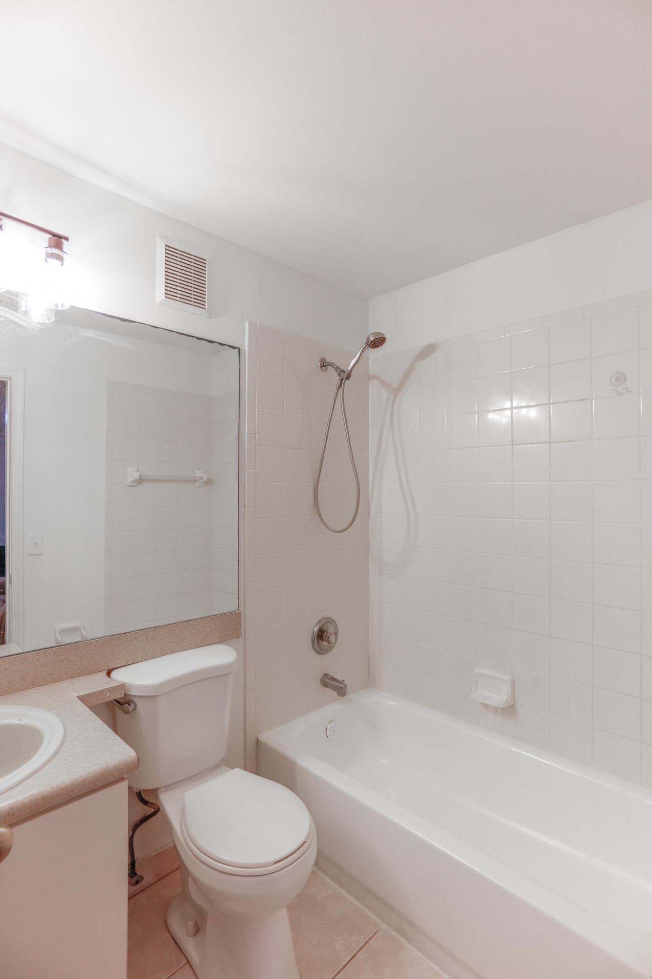 4149 67th Te #4149 Lauderhill FL 33319 — thumbnail 9 of 17