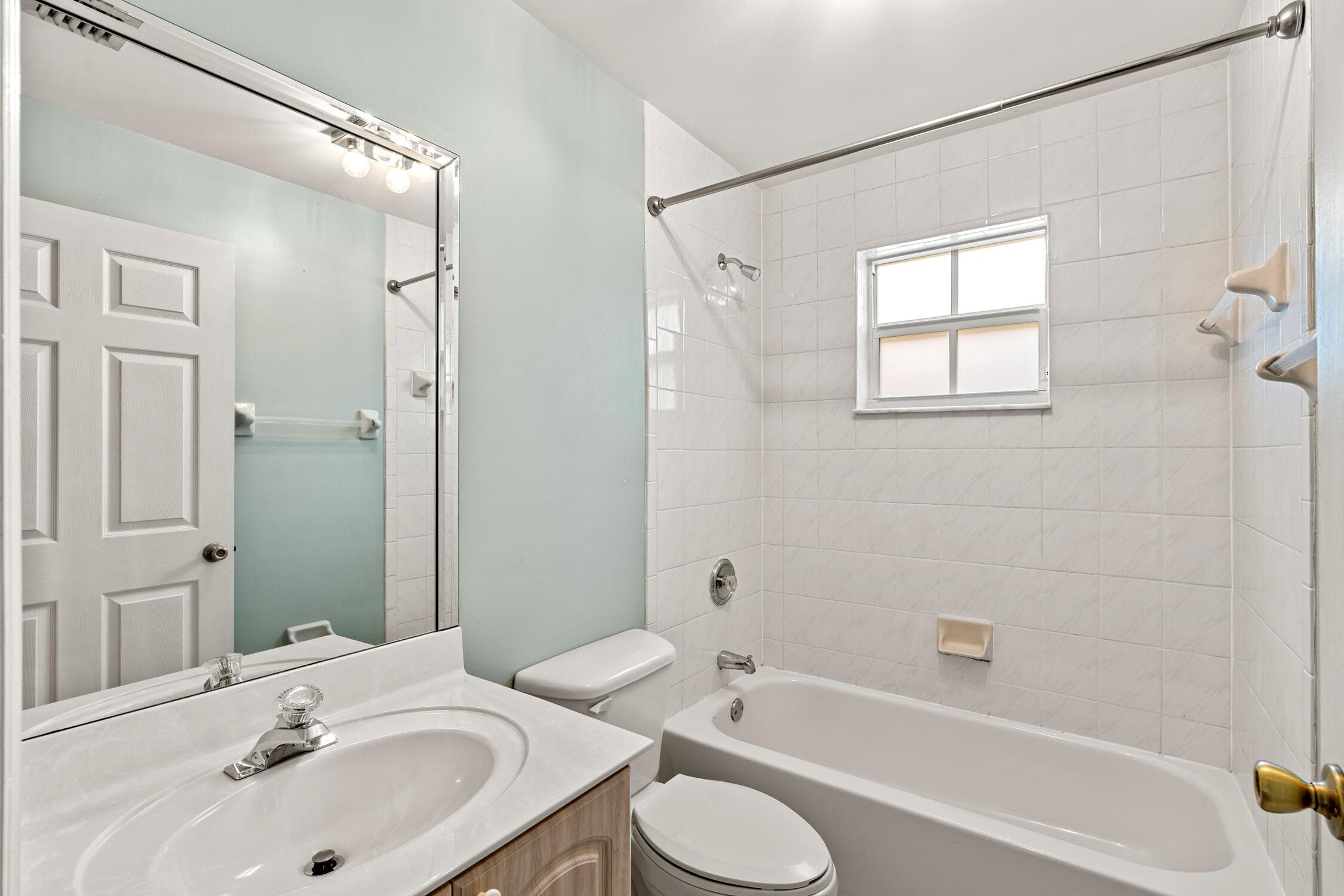 376 Royal Cove  Davie FL 33325 — thumbnail 44 of 63
