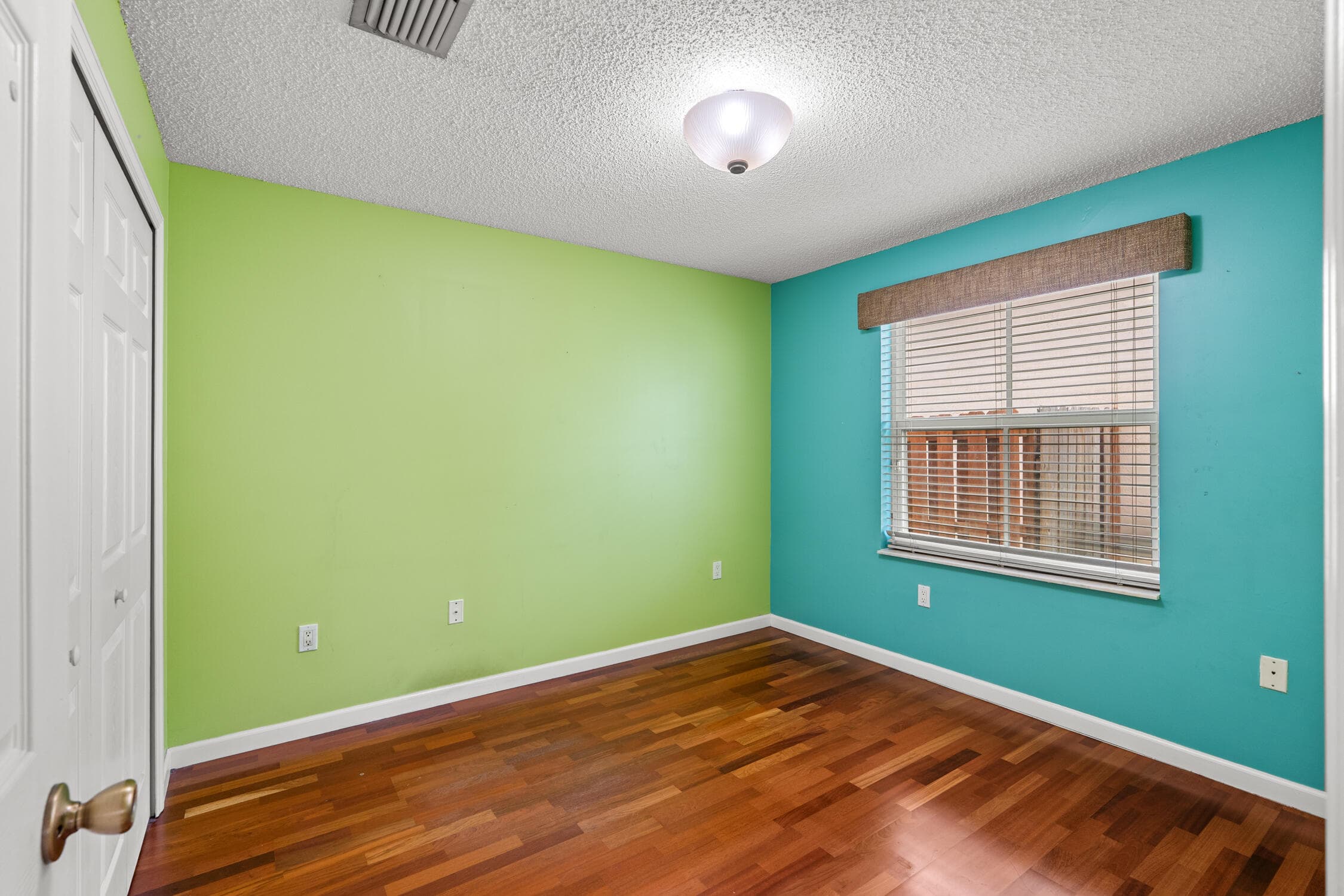 376 Royal Cove  Davie FL 33325 — thumbnail 43 of 63