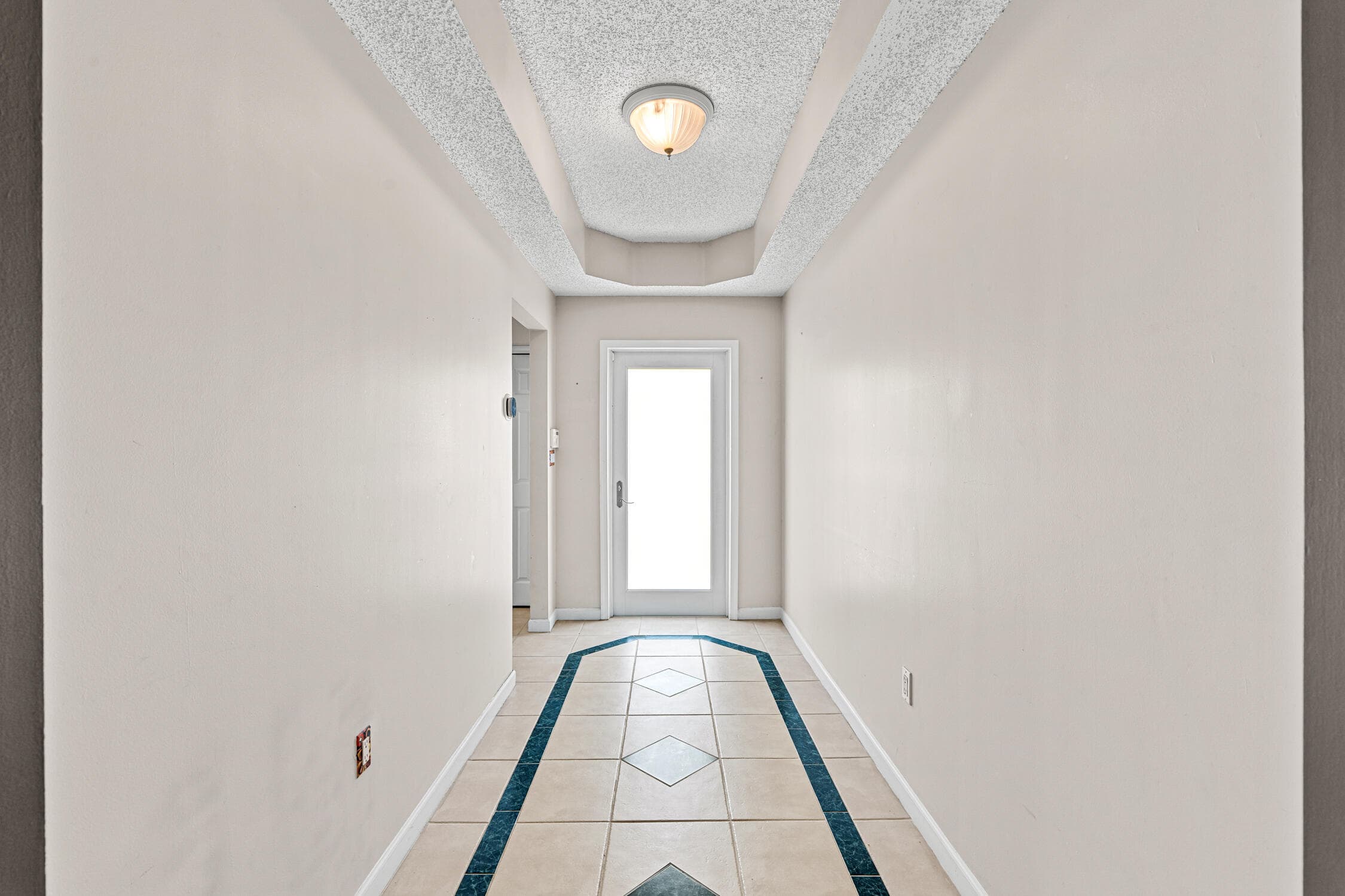 376 Royal Cove  Davie FL 33325 — thumbnail 8 of 63