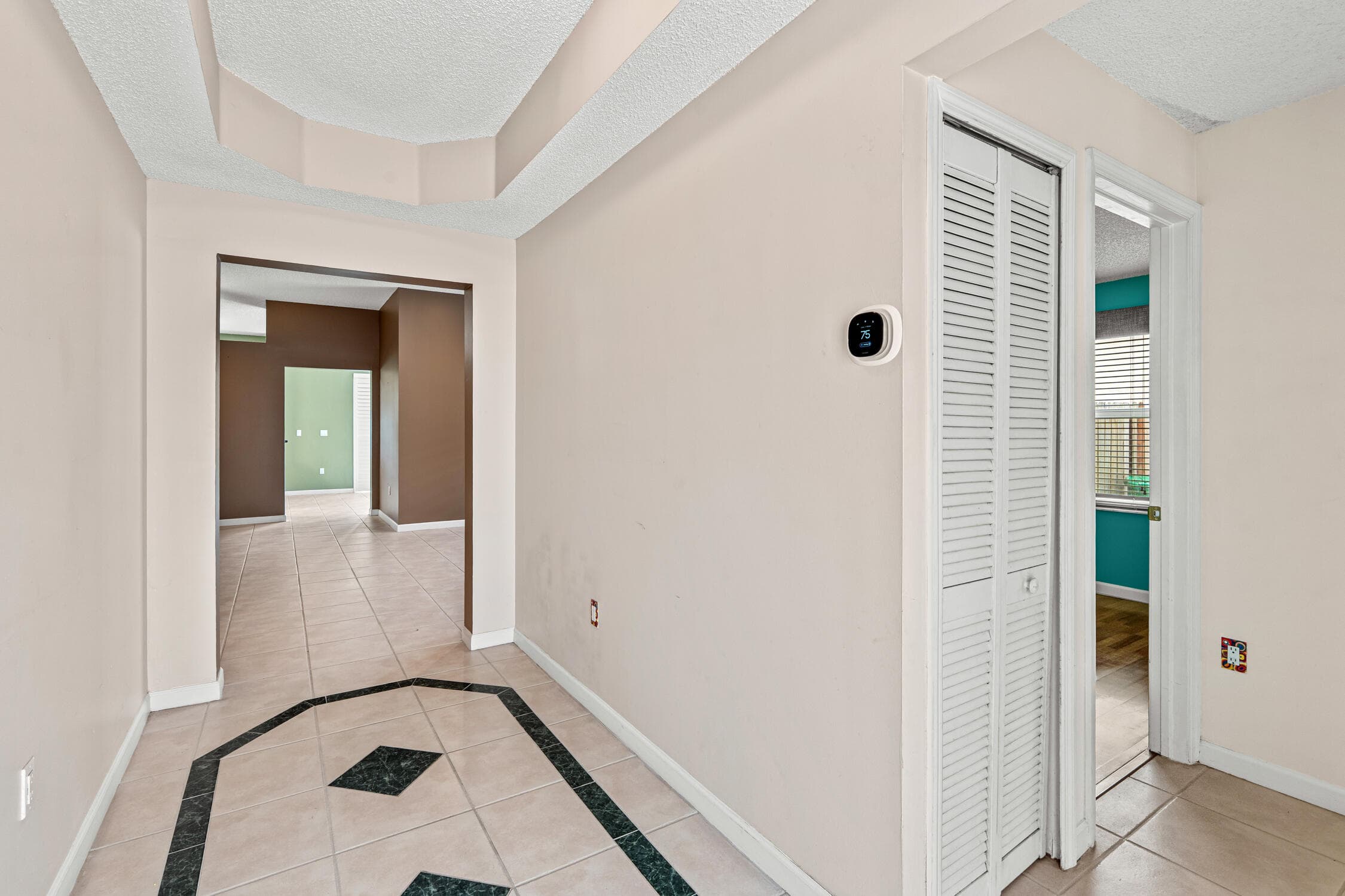 376 Royal Cove  Davie FL 33325 — thumbnail 9 of 63