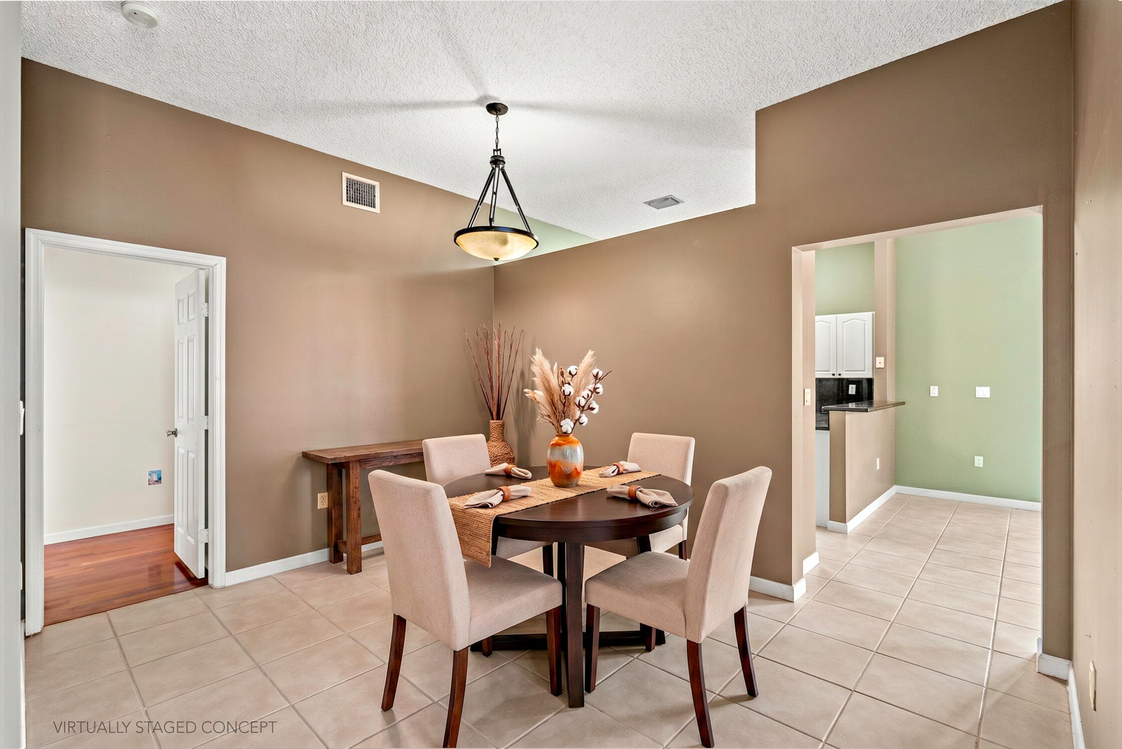 376 Royal Cove  Davie FL 33325 — thumbnail 12 of 63