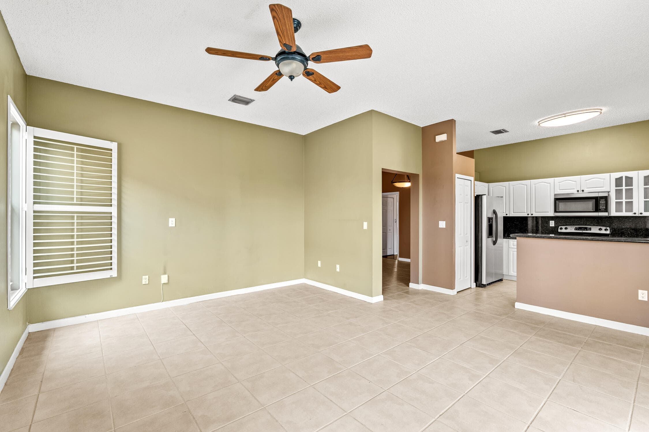 376 Royal Cove  Davie FL 33325 — thumbnail 26 of 63