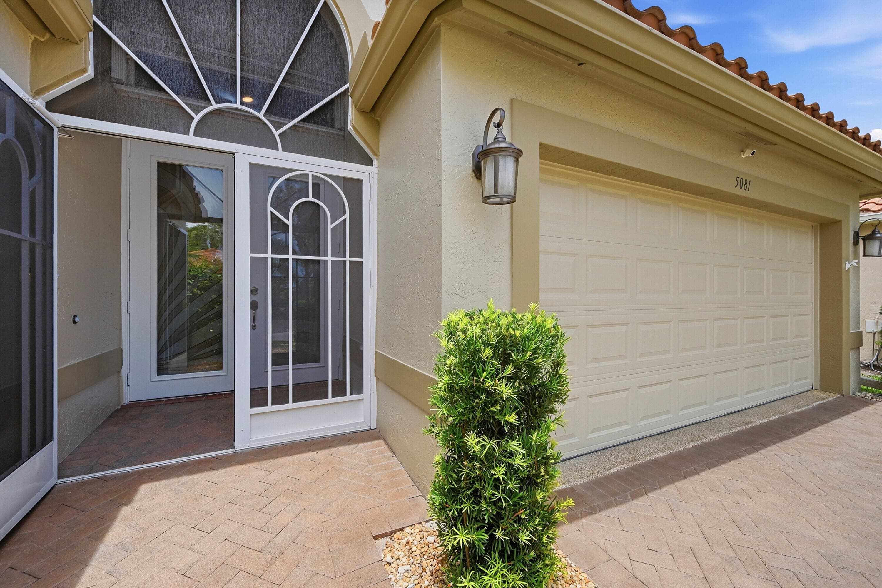 5081 Glenville Boynton Beach FL 33437 — thumbnail 5 of 42