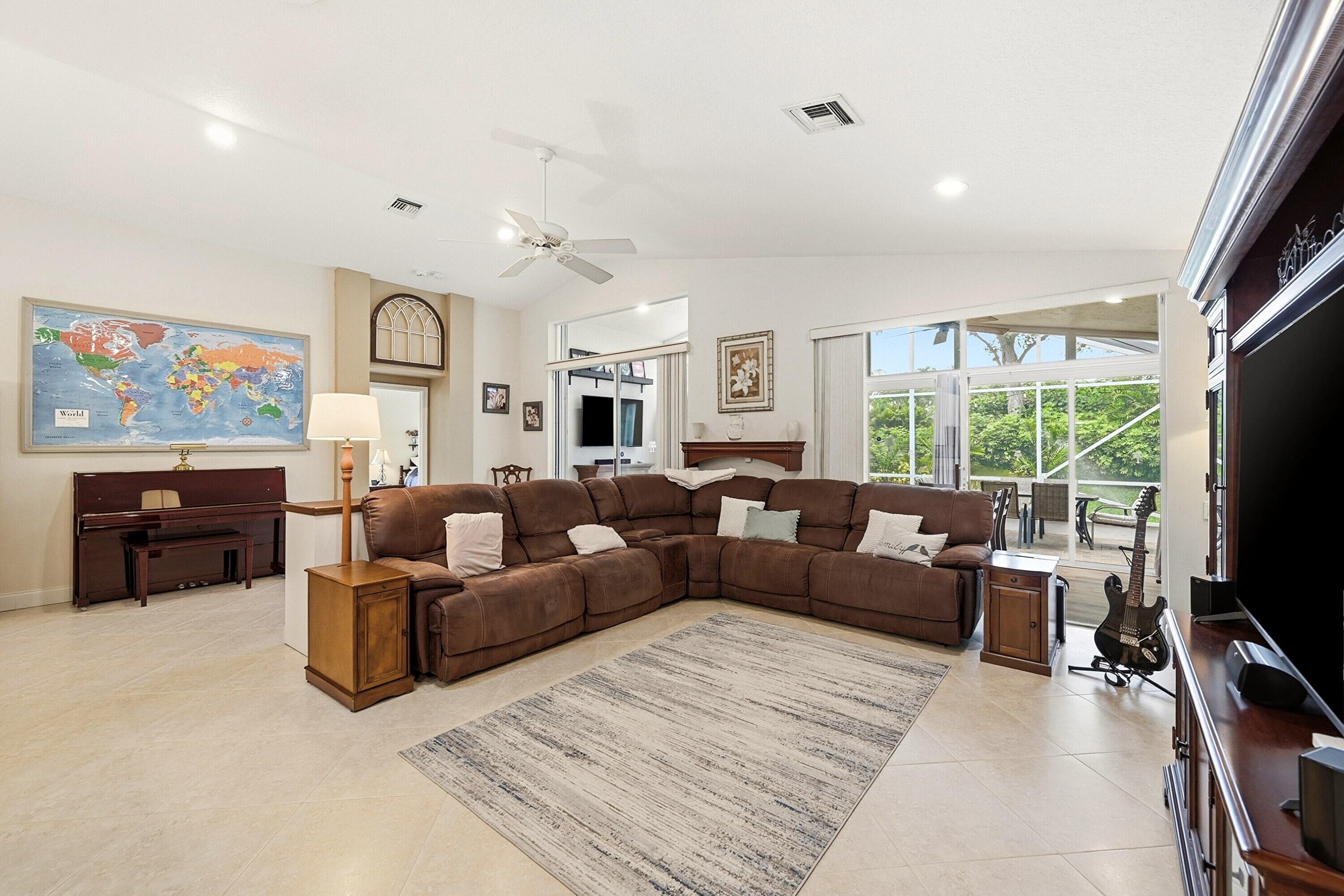 5081 Glenville Boynton Beach FL 33437 — thumbnail 17 of 42