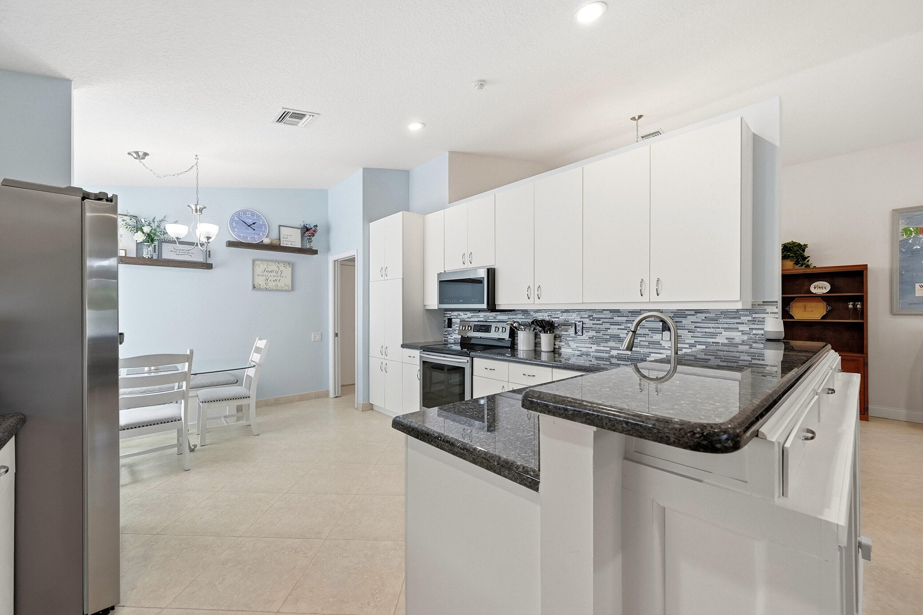 5081 Glenville Boynton Beach FL 33437 — thumbnail 19 of 42