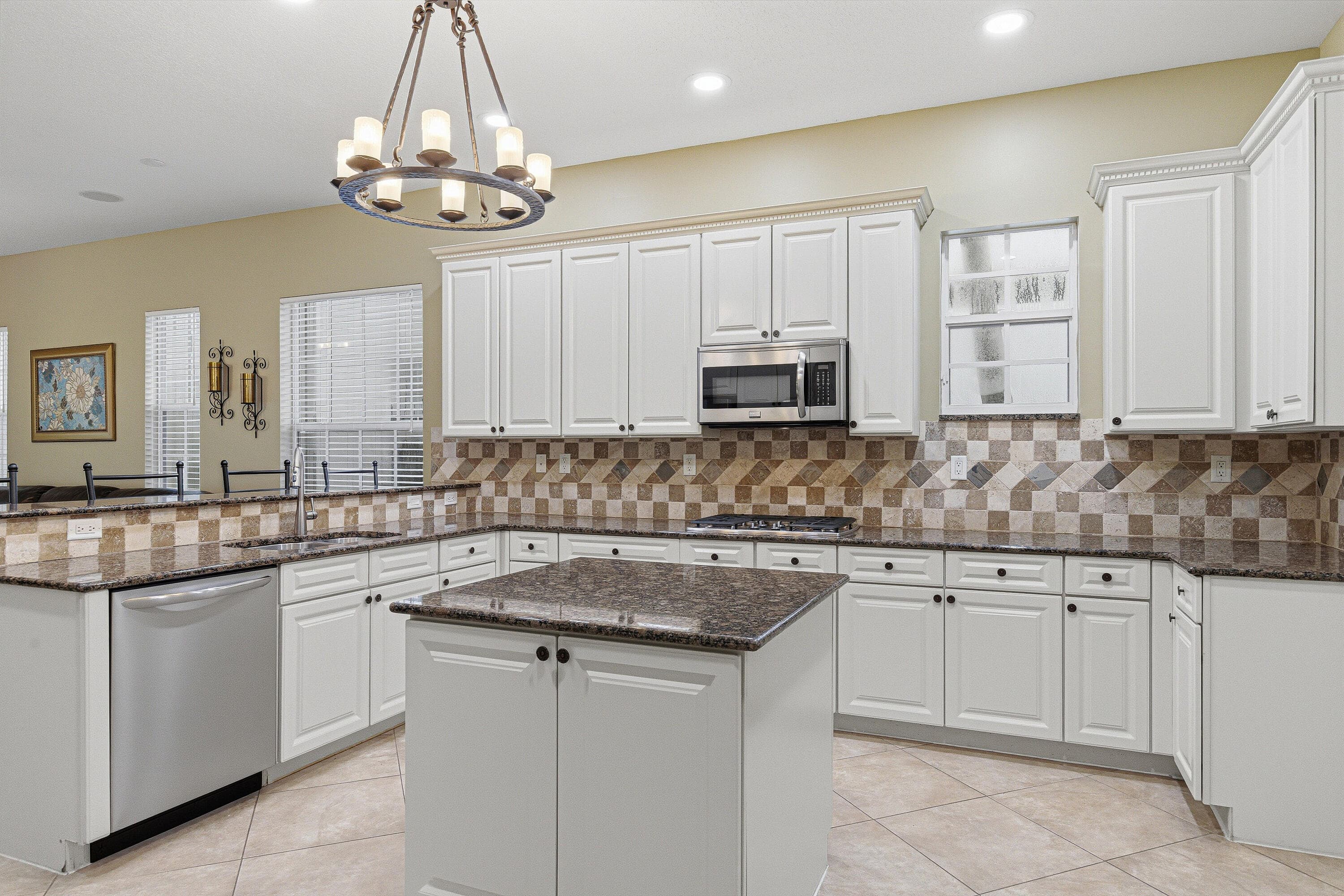 946 Mill Creek Palm Beach Gardens FL 33410 — thumbnail 18 of 73