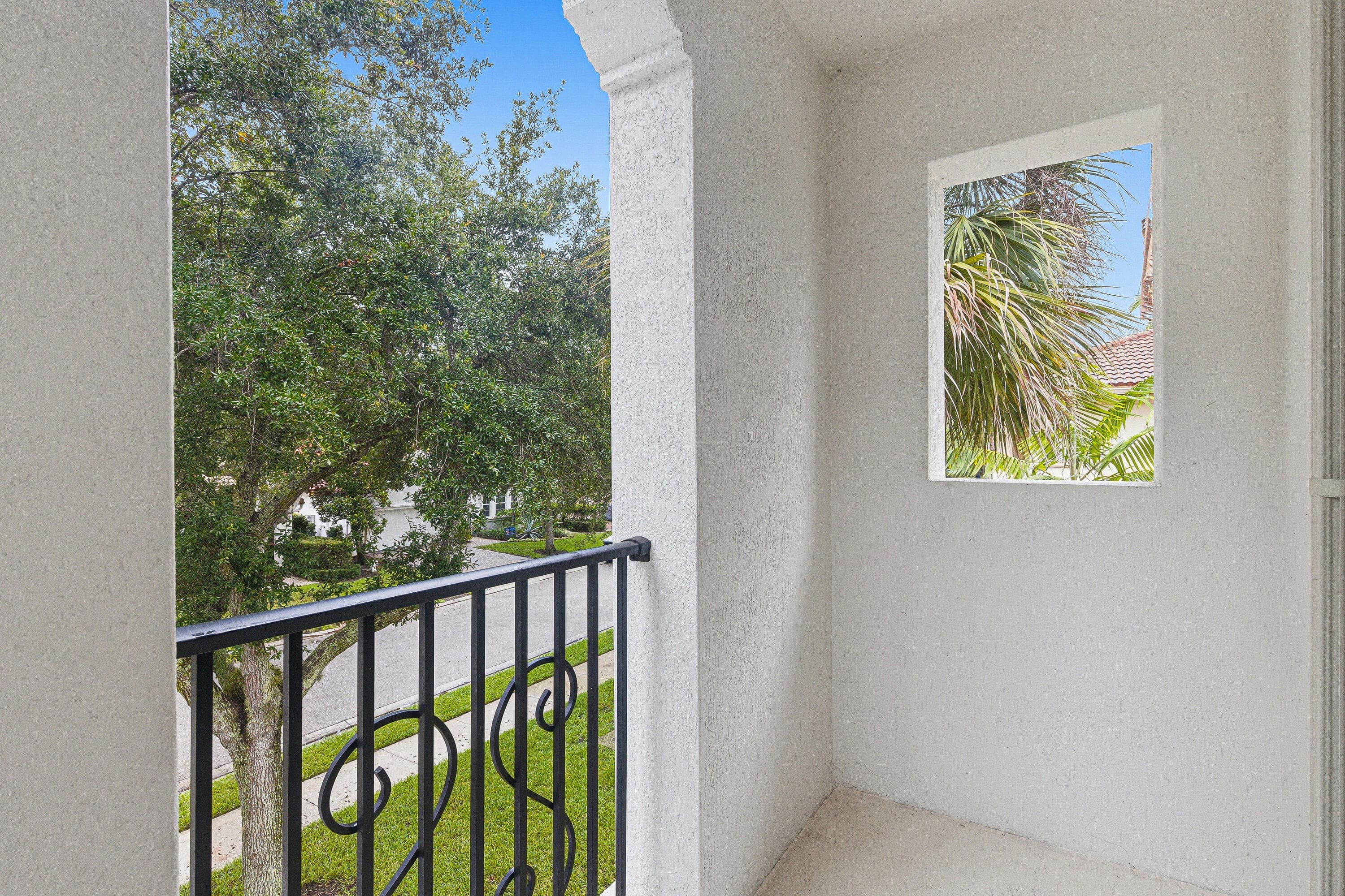 946 Mill Creek Palm Beach Gardens FL 33410 — thumbnail 37 of 73