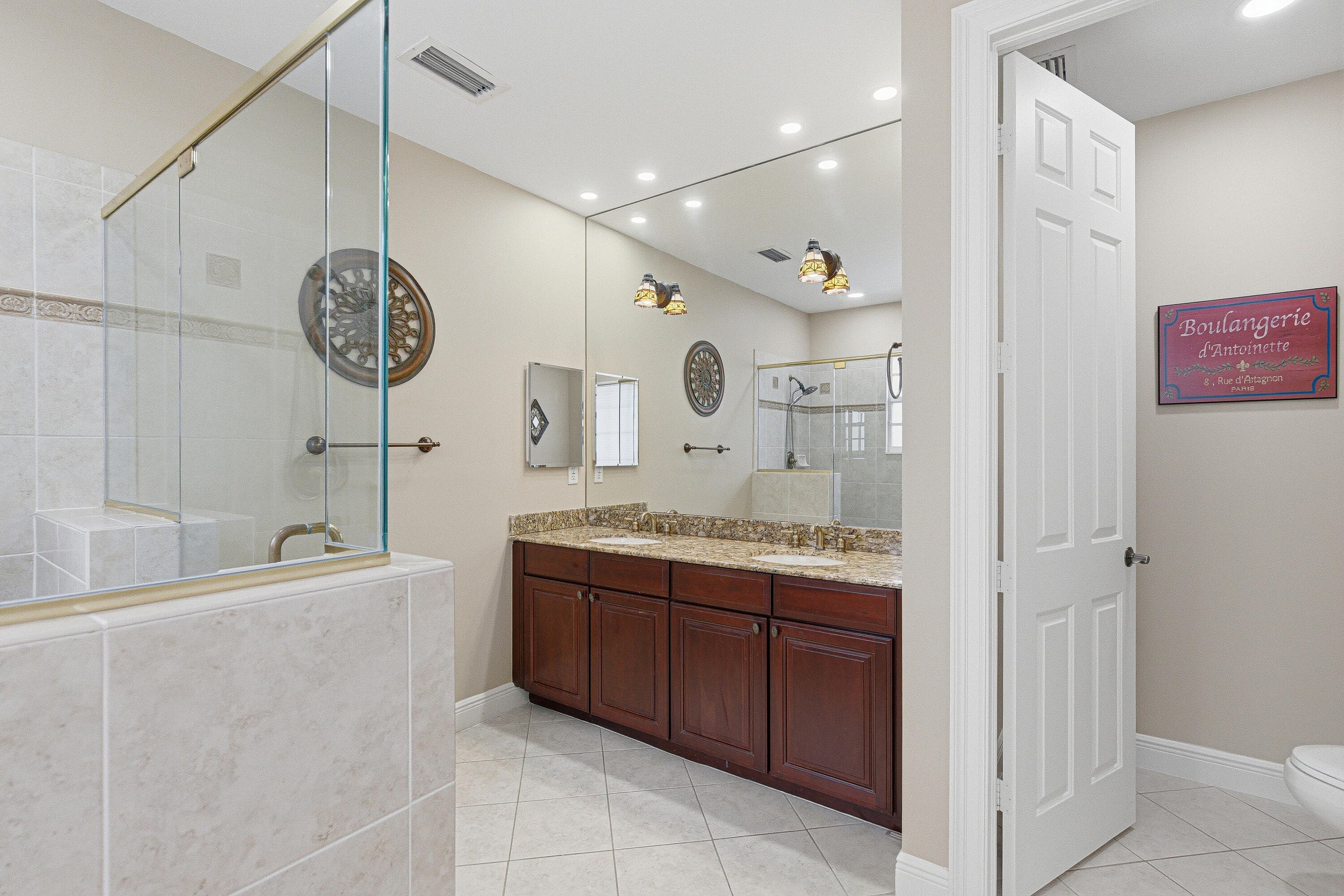 946 Mill Creek Palm Beach Gardens FL 33410 — thumbnail 31 of 73