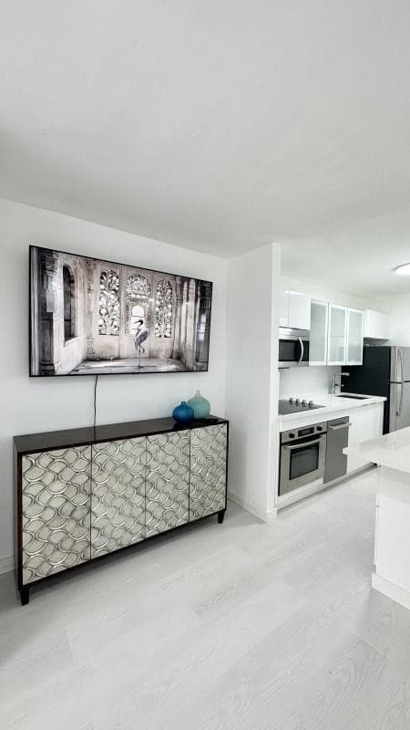 7904 West #516 North Bay Village FL 33141 — thumbnail 6 of 14