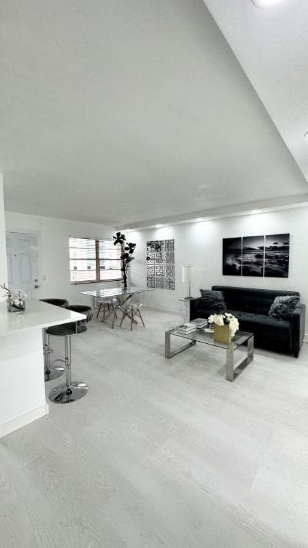 7904 West #516 North Bay Village FL 33141 — thumbnail 11 of 14